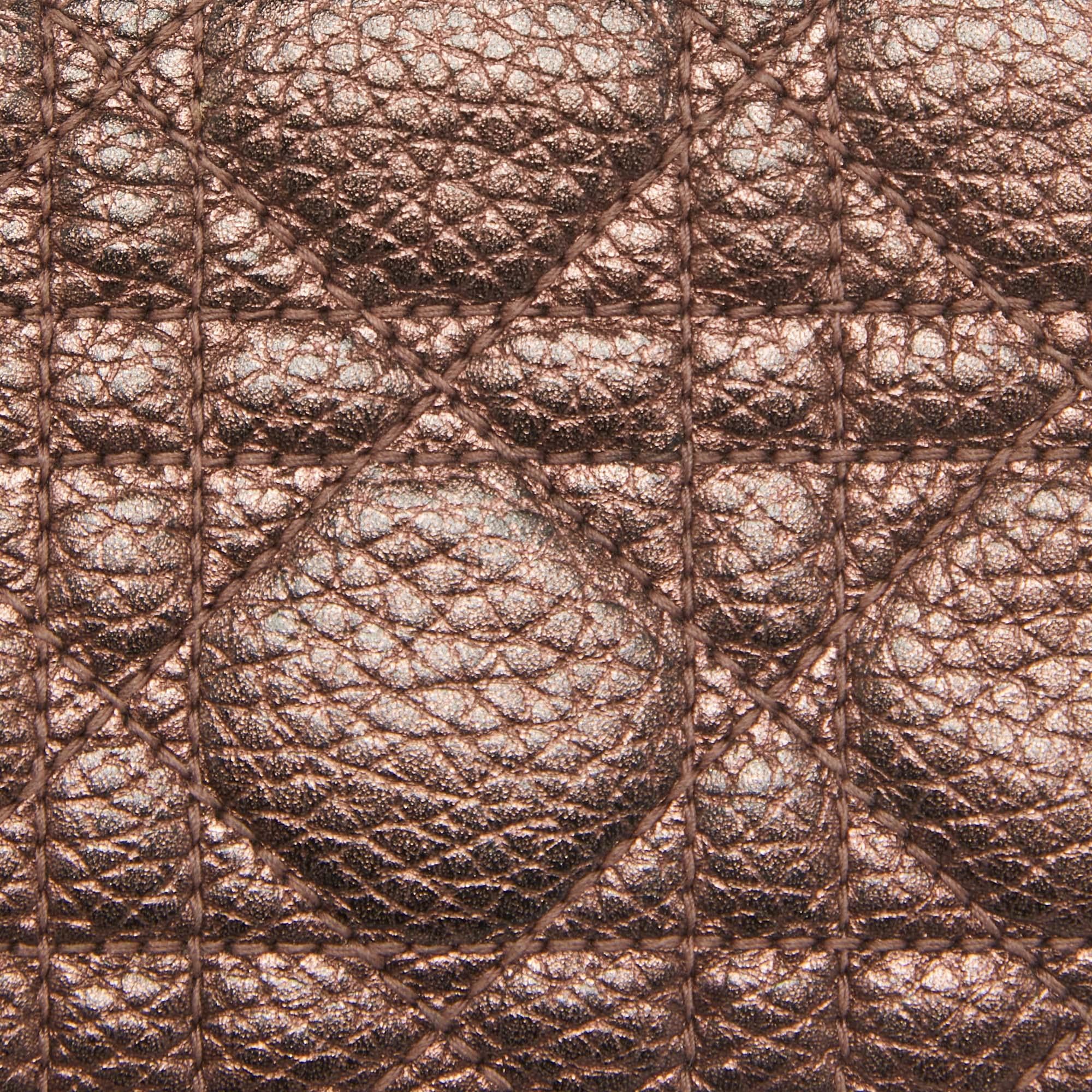 Donna Dior Bronze Cannage Pelle Lady Dior Flap Card Case in vendita