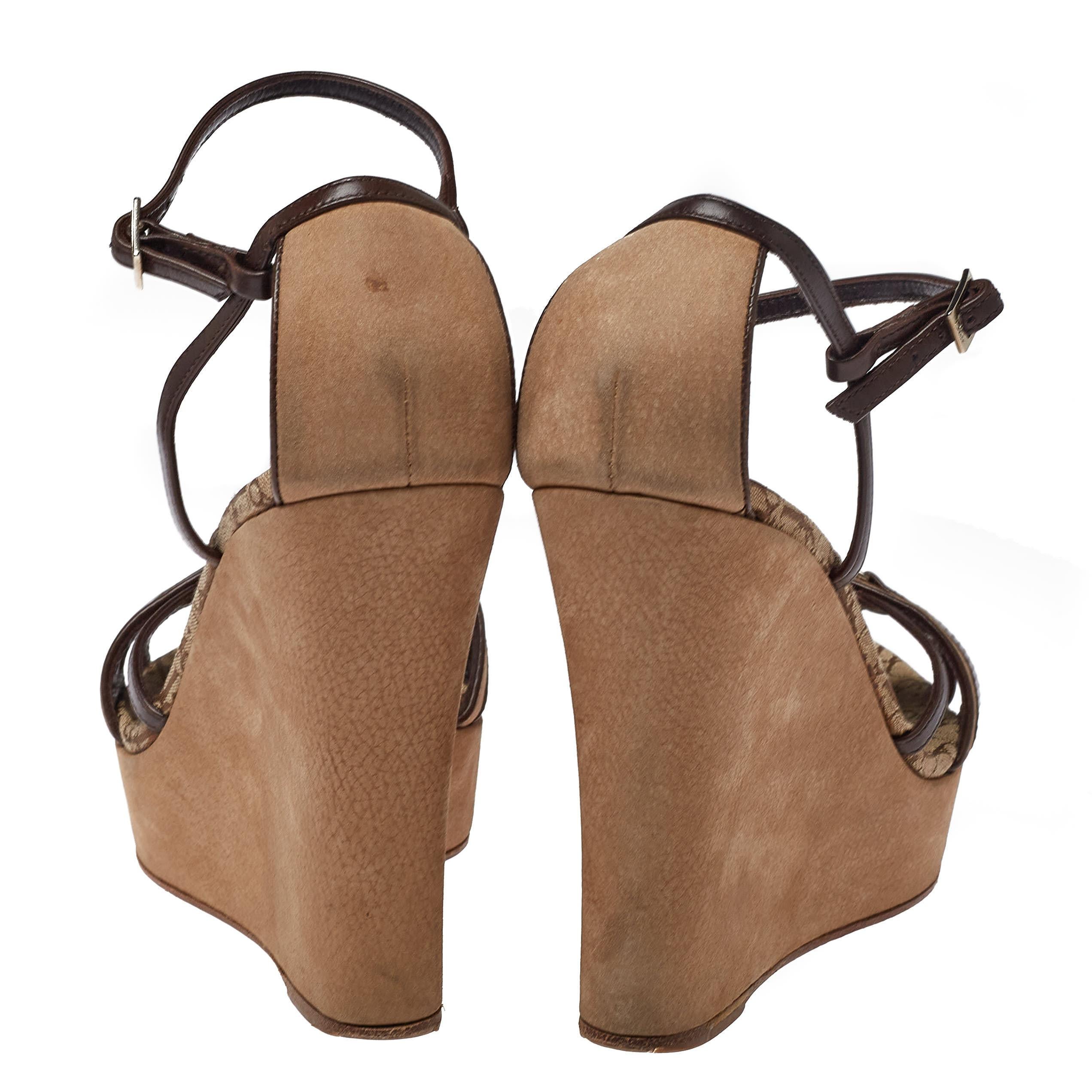Dior Brown/Beige Leather and Nubuck Diorissimo Wedge Platform Sandals Size 38.5 In Good Condition In Dubai, Al Qouz 2