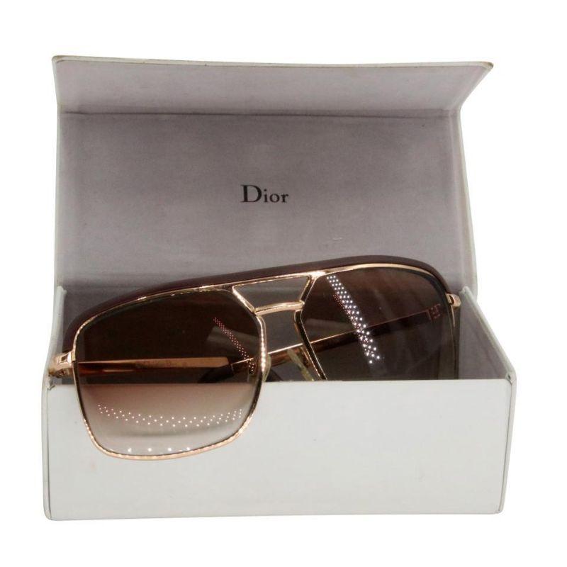 Gafas de sol polarizadas Dior marrón degradado montura metálica dorada Piloto unisex en Bueno estado para la venta en Downey, CA