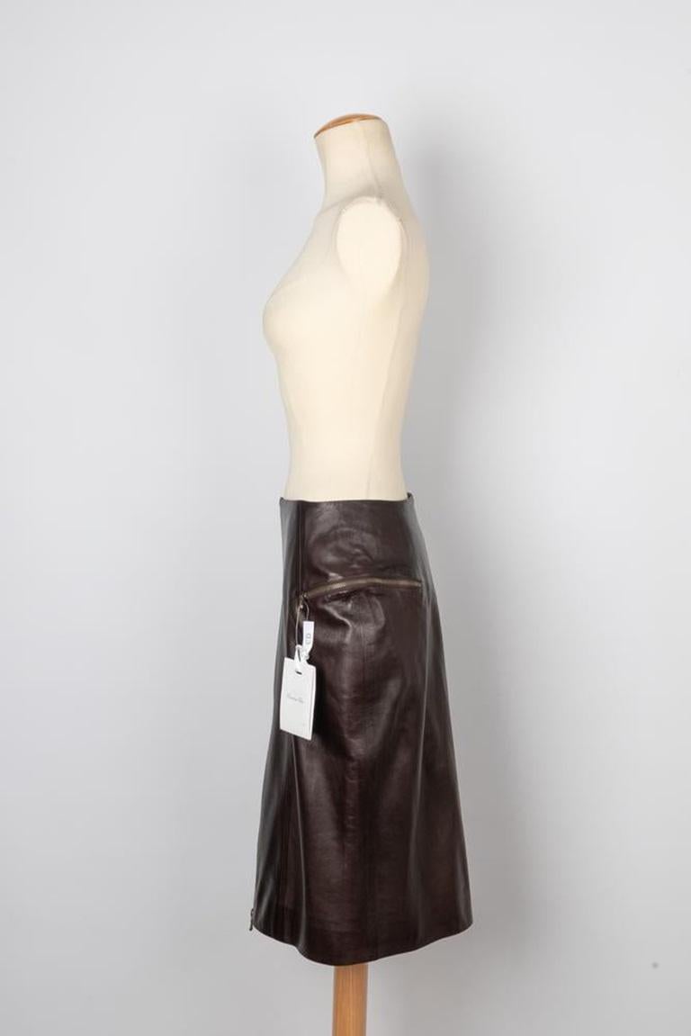 Dior  Jupe en cuir d'agneau brun Closed avec fermetures à glissière, 2000 Pour femmes en vente