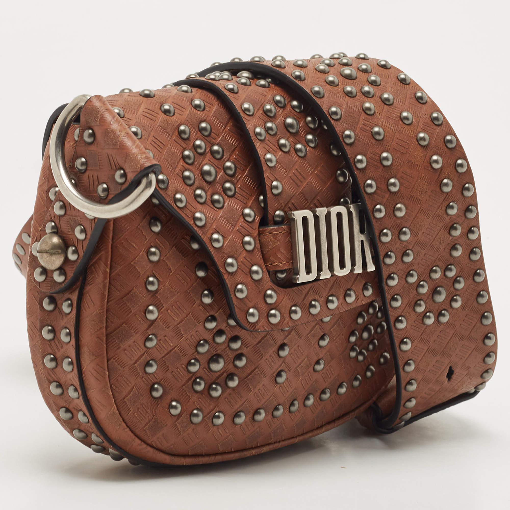 Dior Brown Leather Studded D-Fence Chain Crossbody Bag In Good Condition In Dubai, Al Qouz 2