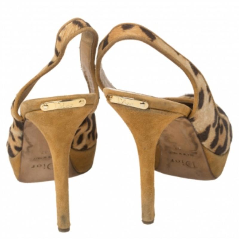 Women's Dior Brown Leopard Print Calf Hair And Suede Slingback Platform Pumps Size 37 For Sale