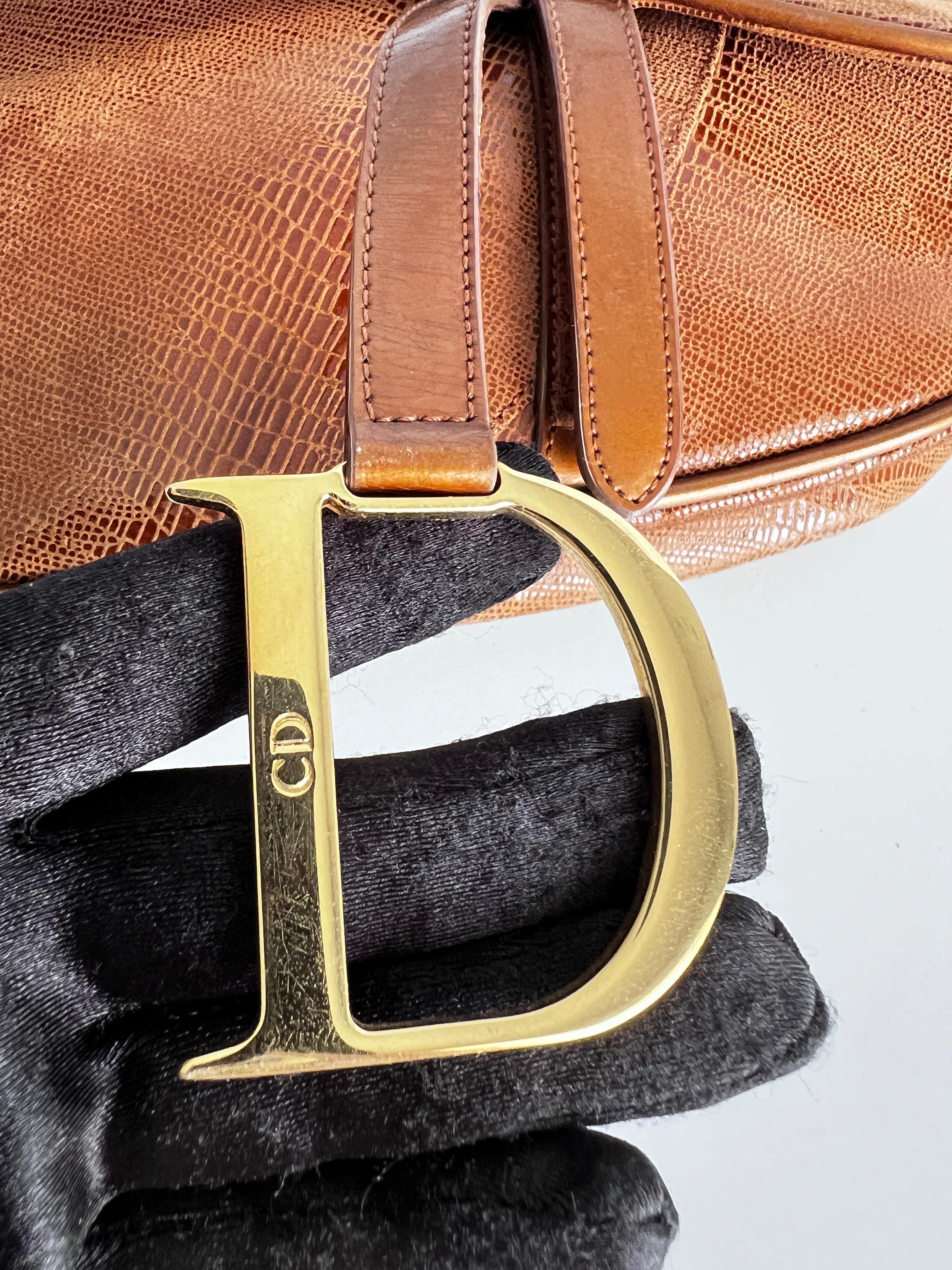 Dior brown lizard embossed saddle bag In Good Condition In Aurora, IL