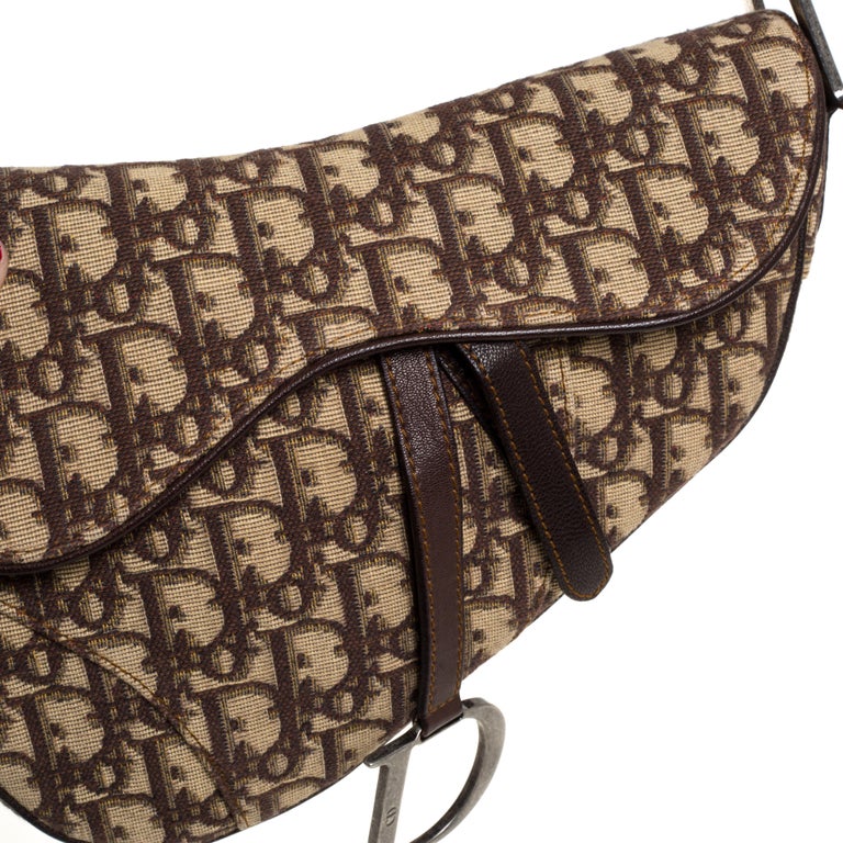 Saddle leather mini bag Dior Brown in Leather - 37525092