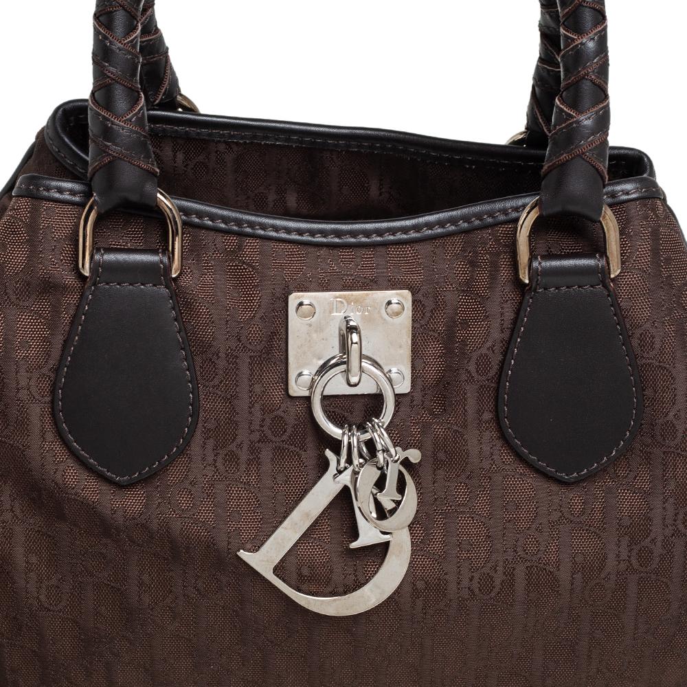 Dior Braune schräge Umhängetasche aus Nylon und Leder 2