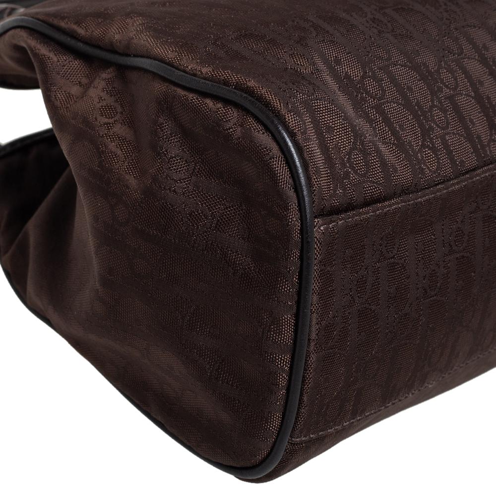 Dior Braune schräge Umhängetasche aus Nylon und Leder 3