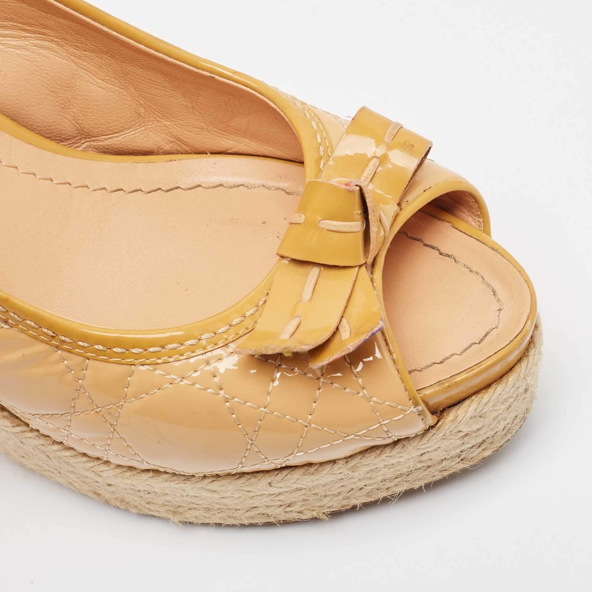 Dior Brown Patent Bow Accents Espadrilles Size 40.5 For Sale 2