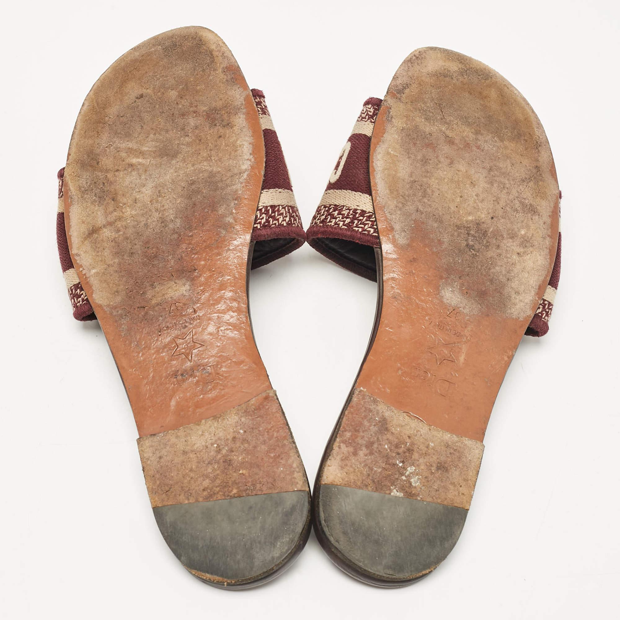 Dior Burgundy/Beige Embroidered Canvas Dway Flat Slides Size 37 1