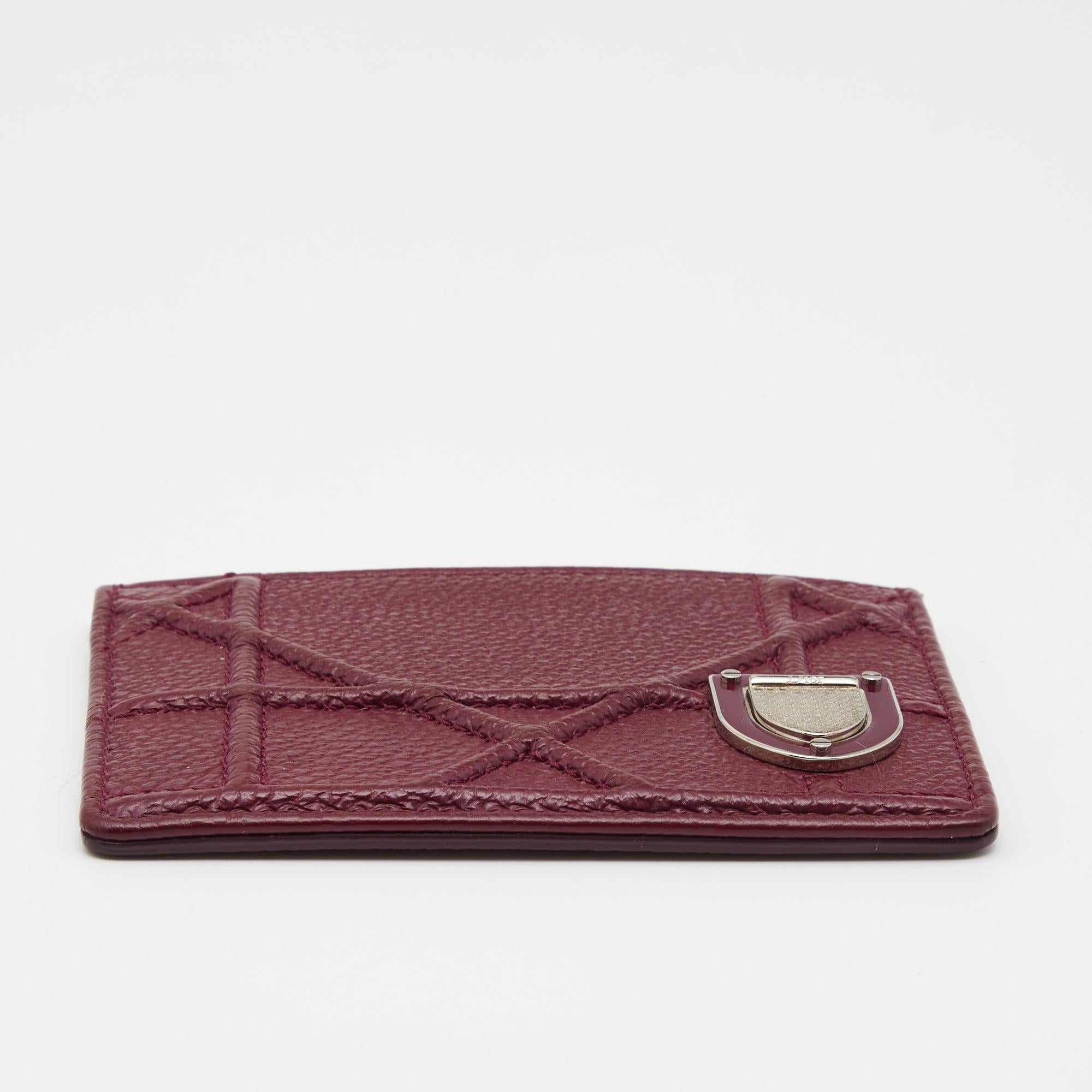 Dior Burgundy Leather Diorama Card Holder In Good Condition In Dubai, Al Qouz 2