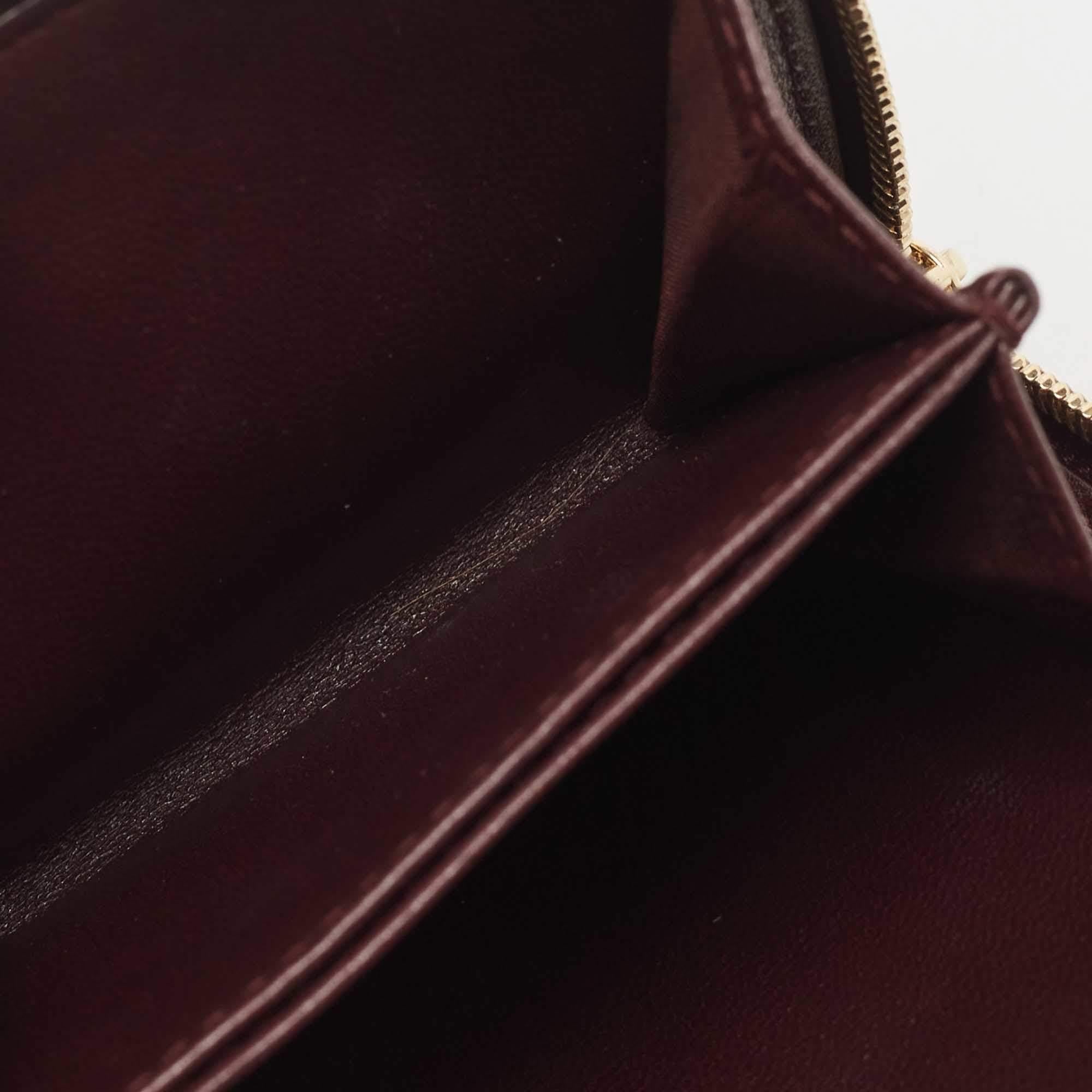 Dior Burgundy Leather Diorama Zip Compact Wallet en vente 3