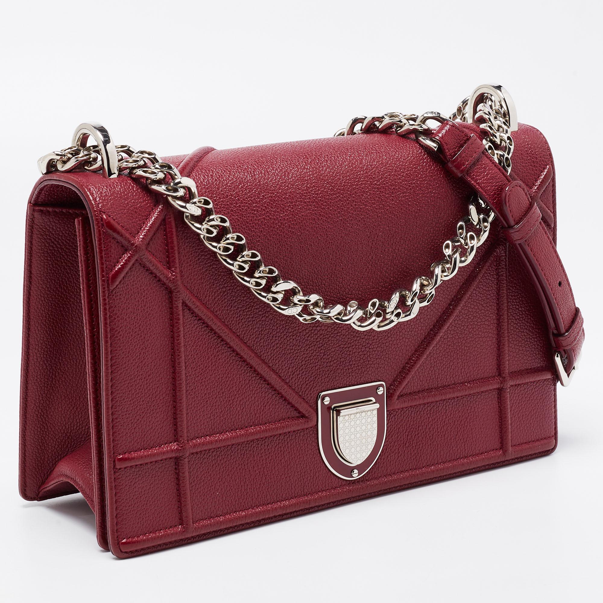 Dior Burgundy Leather Medium Diorama Shoulder Bag In Good Condition In Dubai, Al Qouz 2