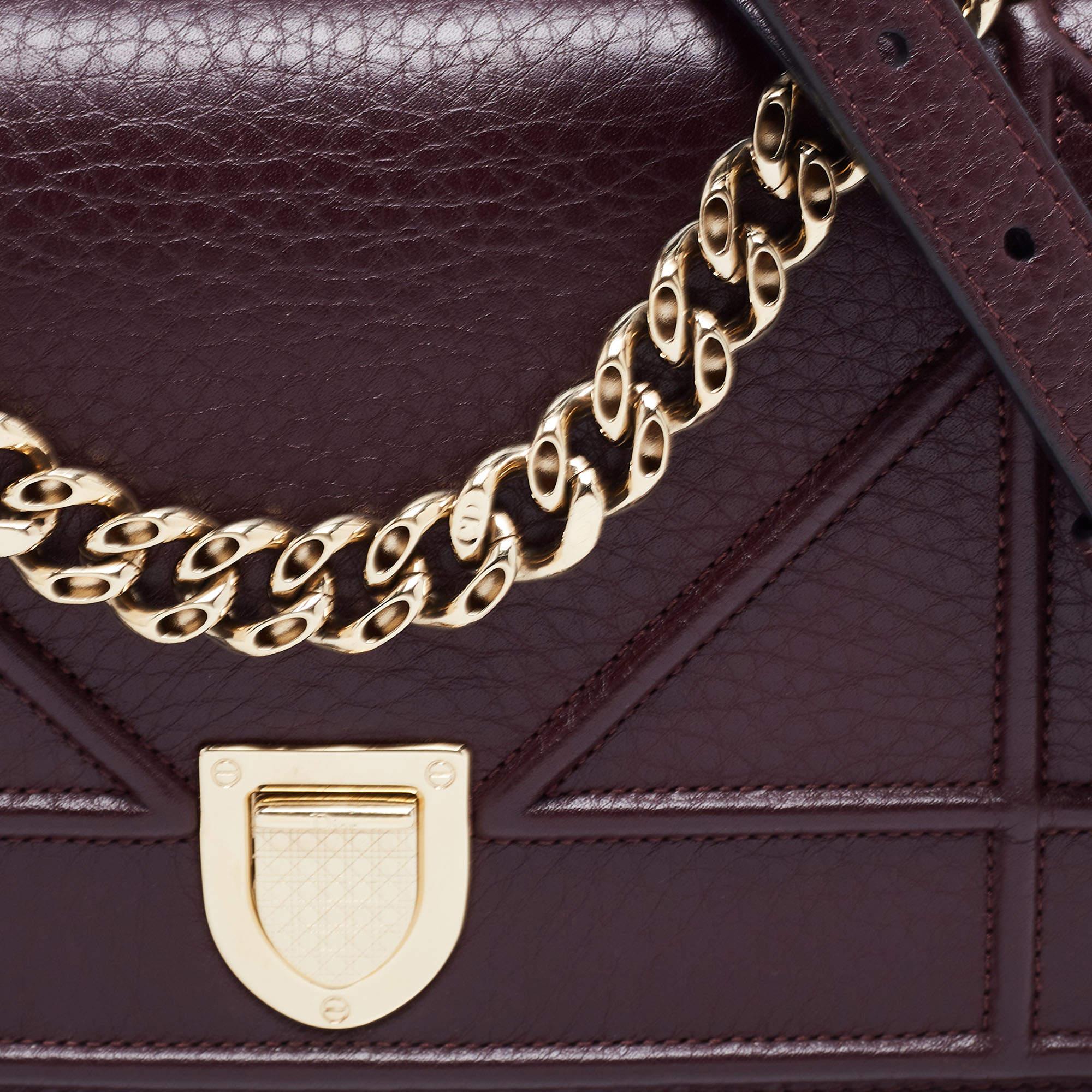 Dior - Petit sac à bandoulière en cuir bourgogne Diorama 4