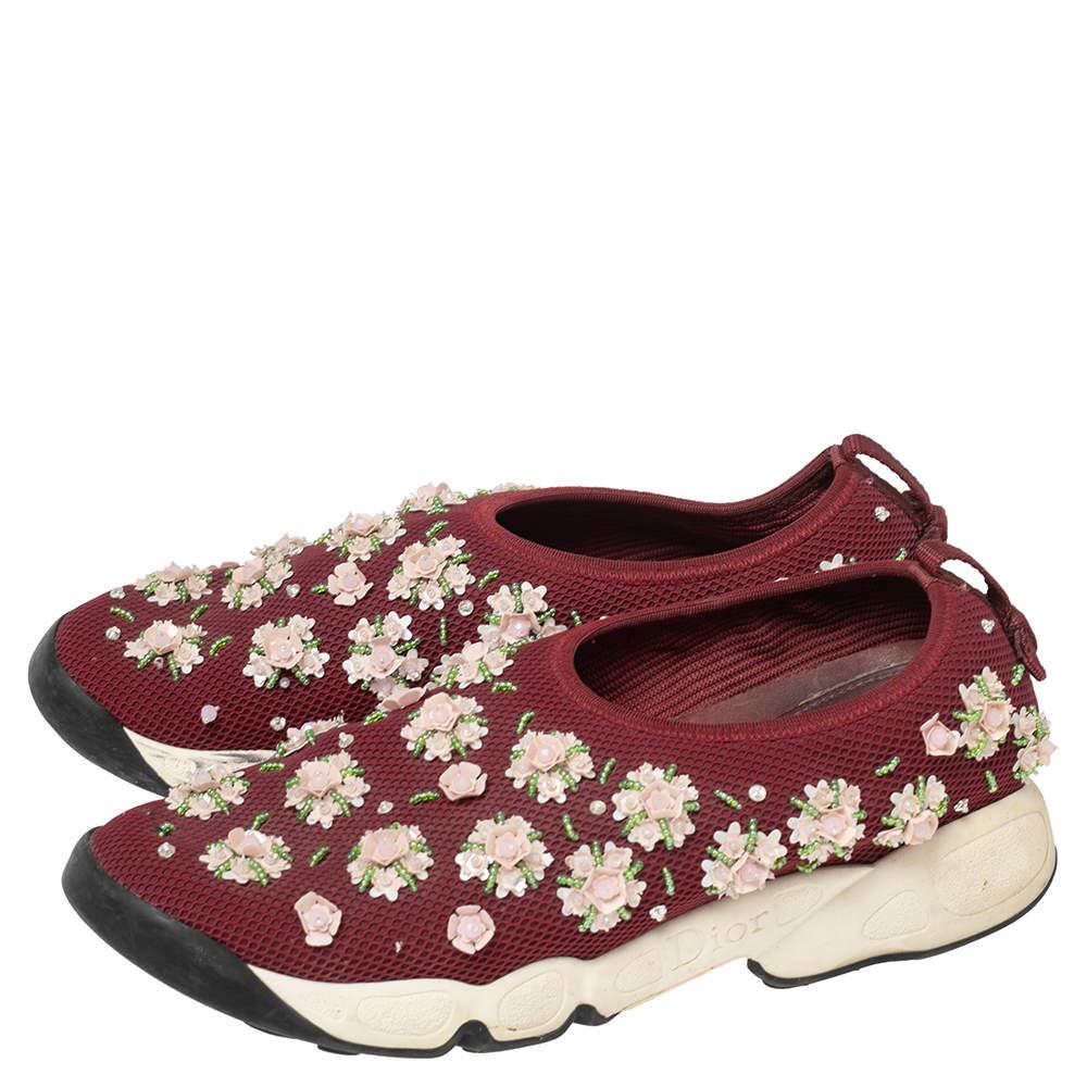 Dior Burgundy Mesh Fusion Embellished Sneakers Taglia 37 In condizioni buone a Dubai, Al Qouz 2