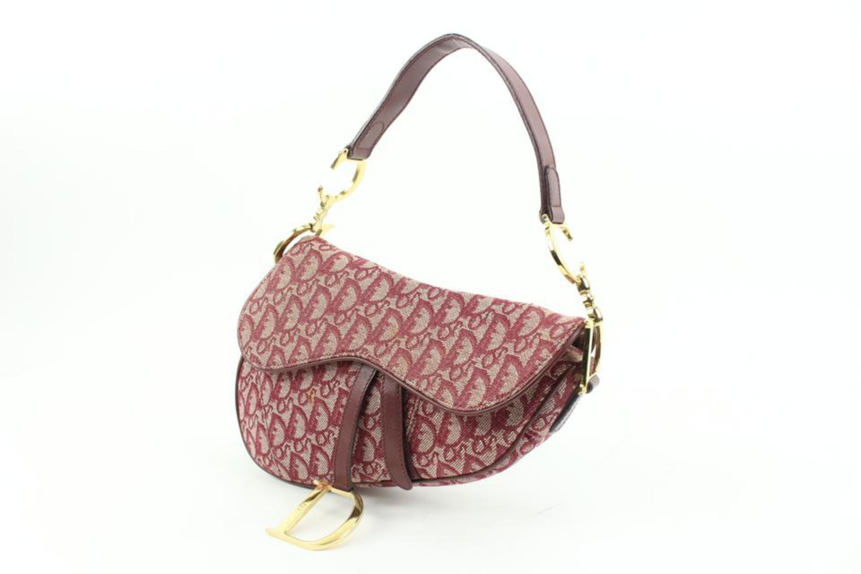 Dior Burgundy Monogram Trotter Saddle Shoulder Flap Bag 47d314s
Date Code/Serial Number: RU0022
Made In: Italy
Measurements: Length:  10