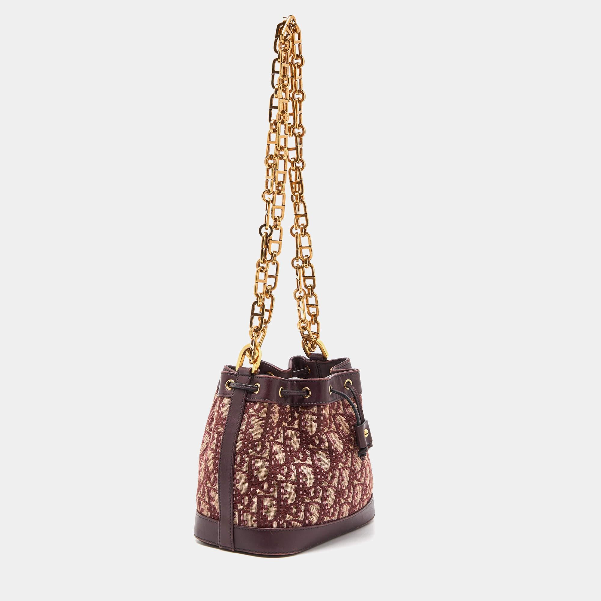 Dior Burgundy Oblique Canvas and Leather Drawstring Chain Bucket Bag In Fair Condition In Dubai, Al Qouz 2