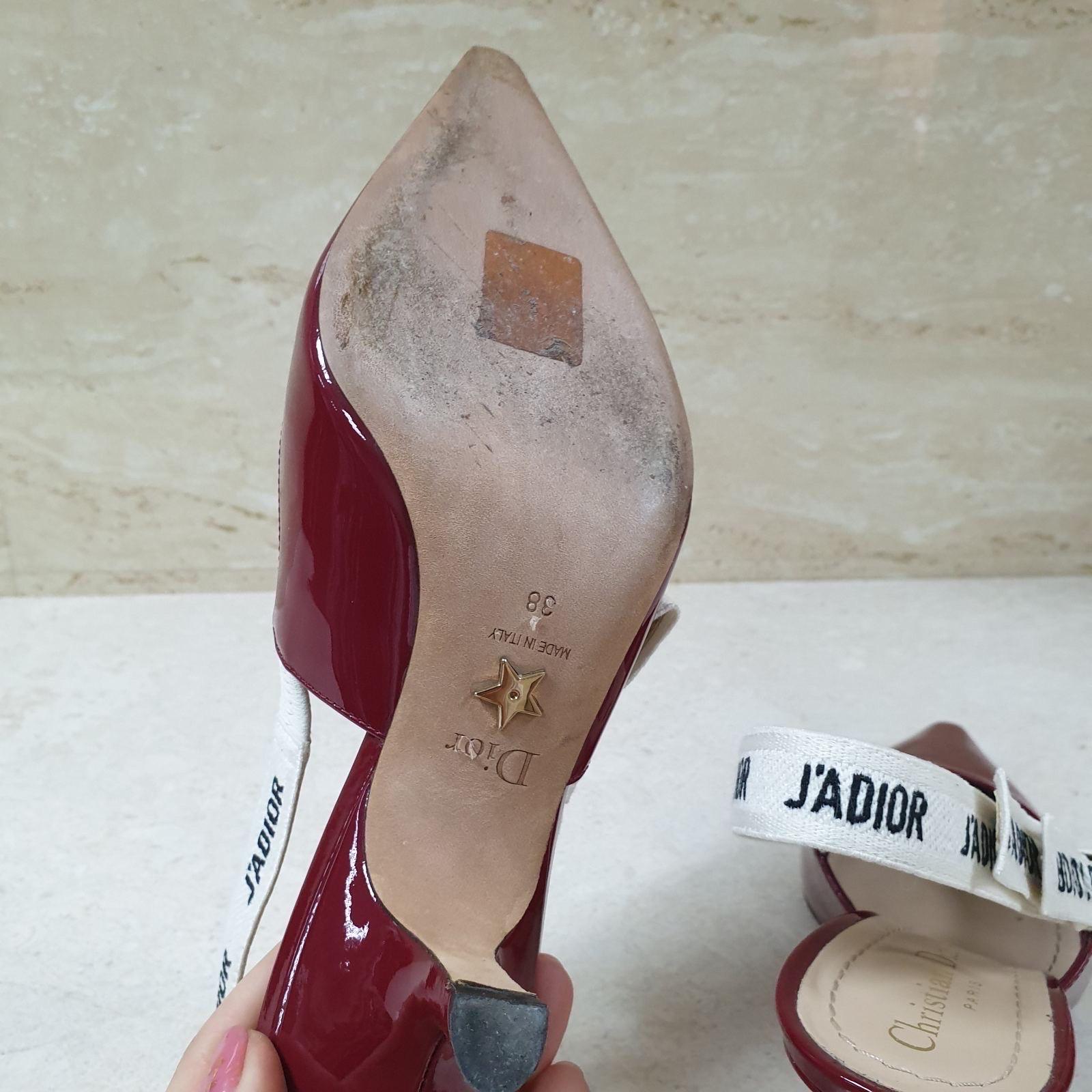 Dior Burgundy Patent Leather J'adior Slingback Pumps In Good Condition In Krakow, PL