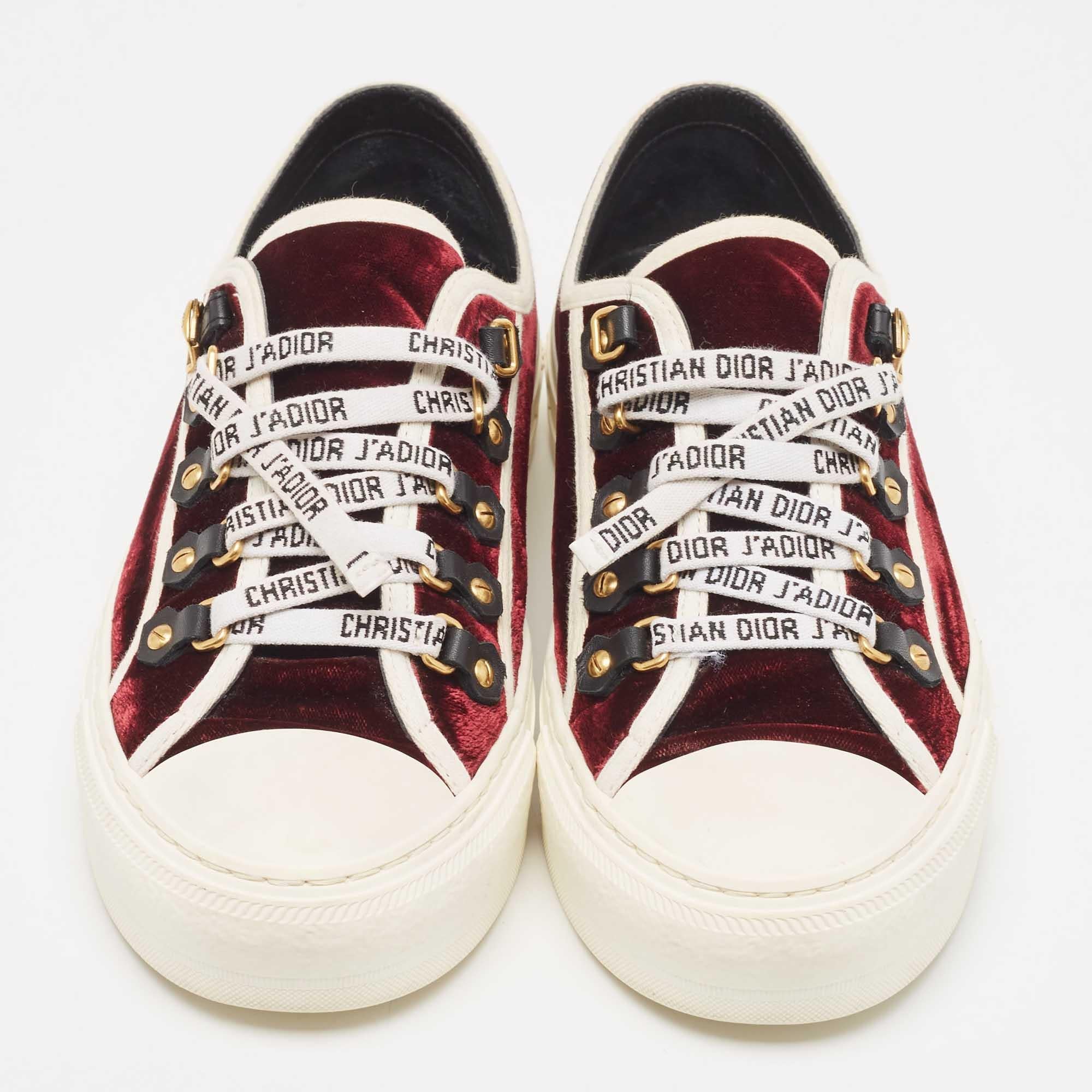 Give your outfit a luxe update with this pair of Dior sneakers. The shoes are sewn perfectly to help you make a statement in them for a long time.

Includes
Original Dustbag, Original Box, Info Card