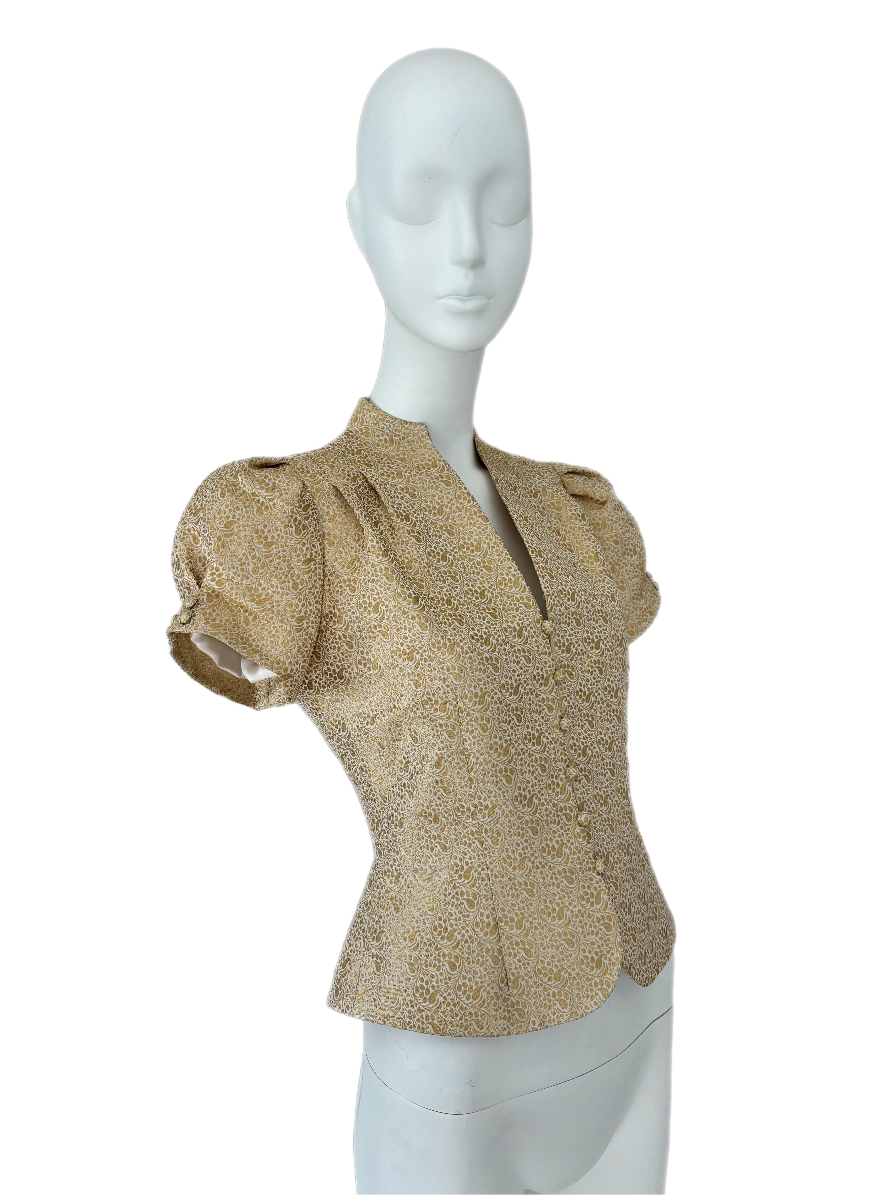 John Galliano for Christian Dior
SS98
Vintage
Yellow Gold
Size F38 / IT42 . fits very TTS
Excellent condition, no flaws

This cropped fitted jacket is another testament to John Galliano's magnificent tailoring skills. This fits like it was made for