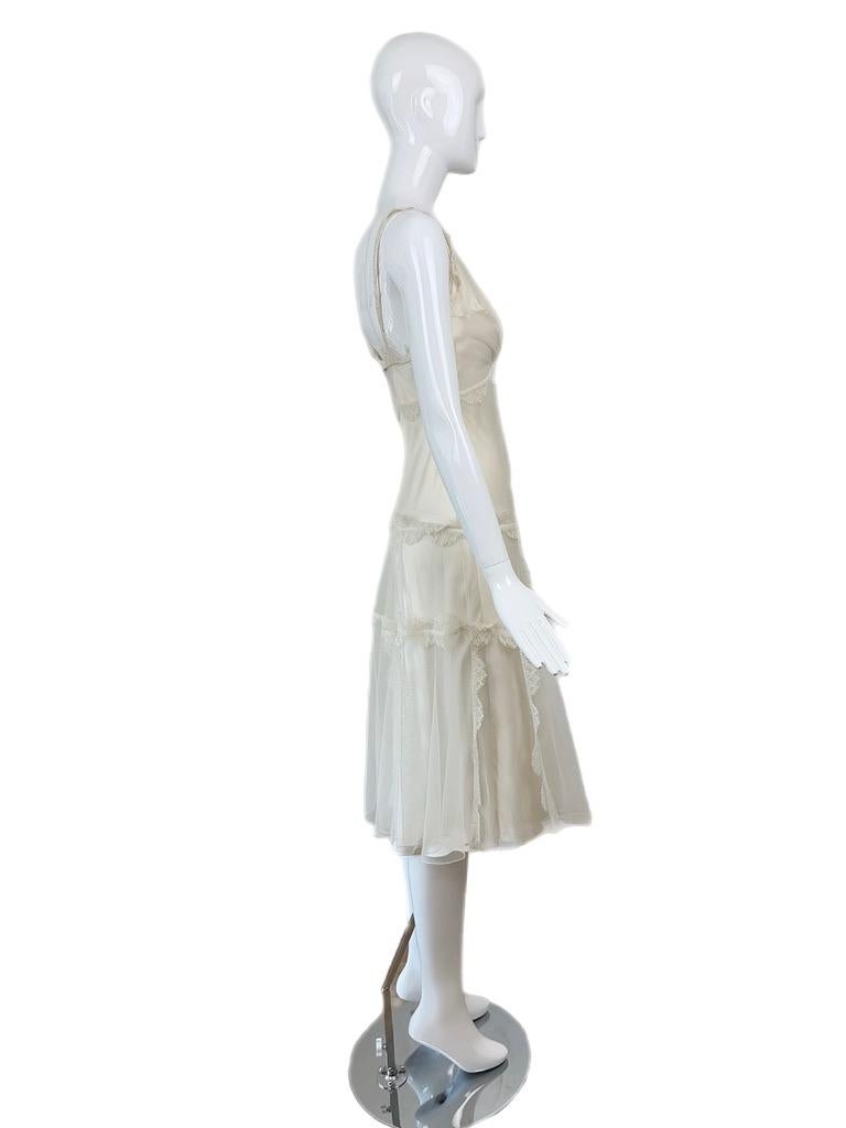 DIOR by JOHN GALLIANO 2005 Vestido de seda marfil vintage con. Superposición de tul de encaje en venta 6