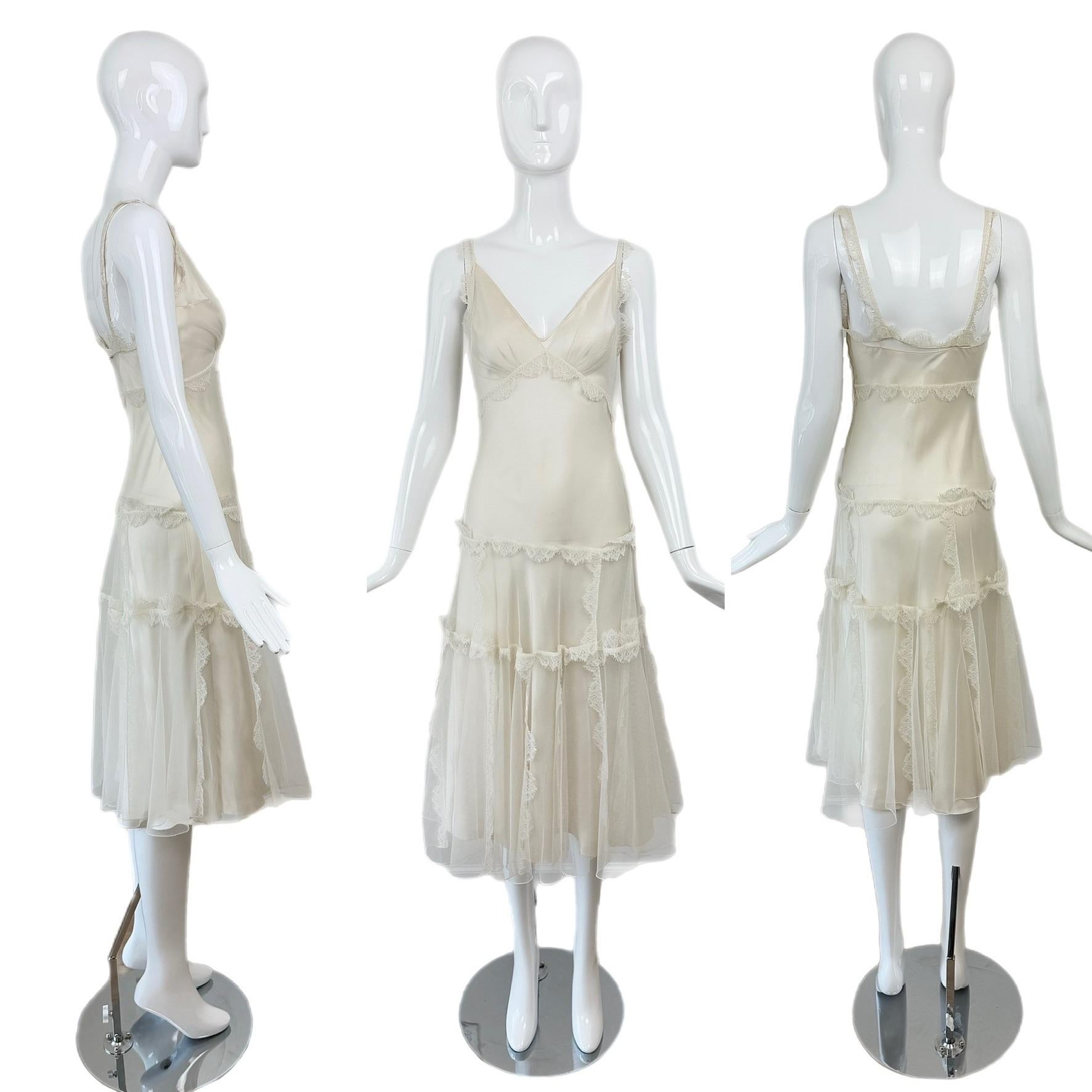 DIOR by JOHN GALLIANO 2005 Vestido de seda marfil vintage con. Superposición de tul de encaje en venta 10