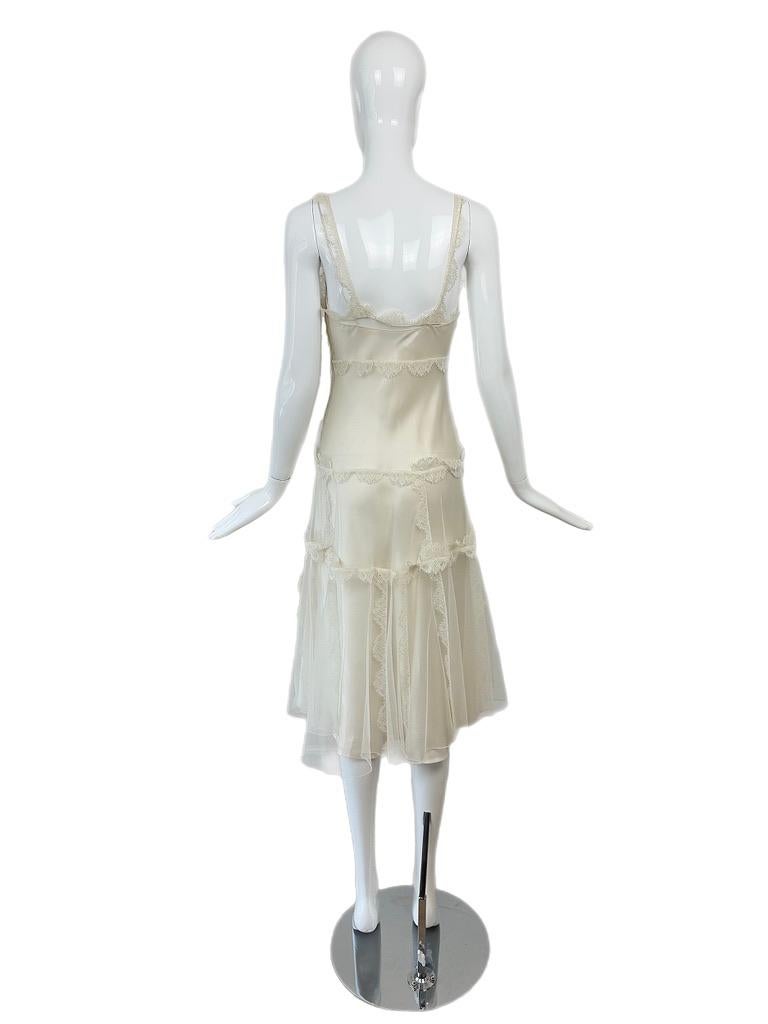 DIOR by JOHN GALLIANO 2005 Vestido de seda marfil vintage con. Superposición de tul de encaje en venta 4