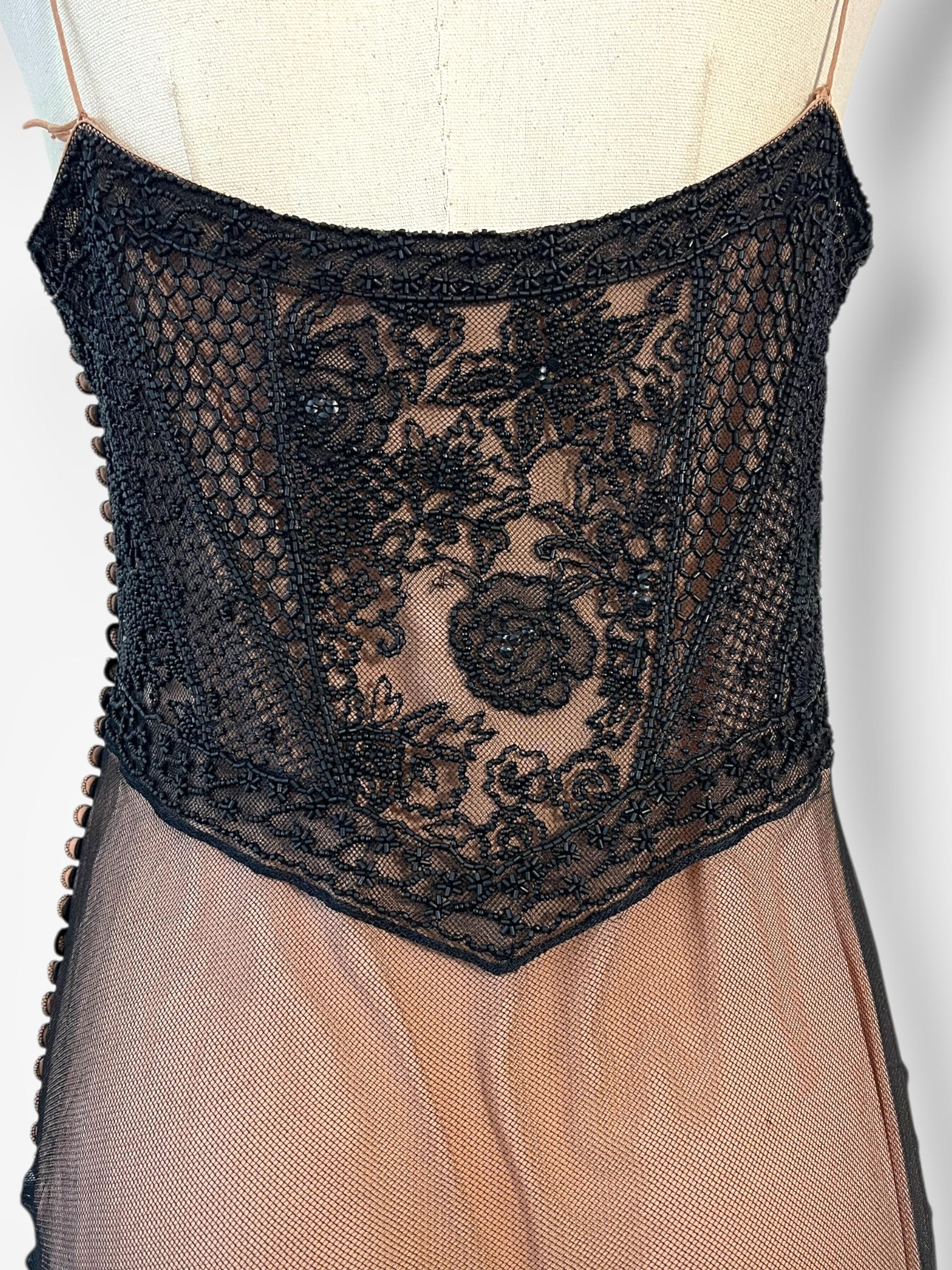 Robe en dentelle perlée Dior by John Galliano 2006 en vente 9