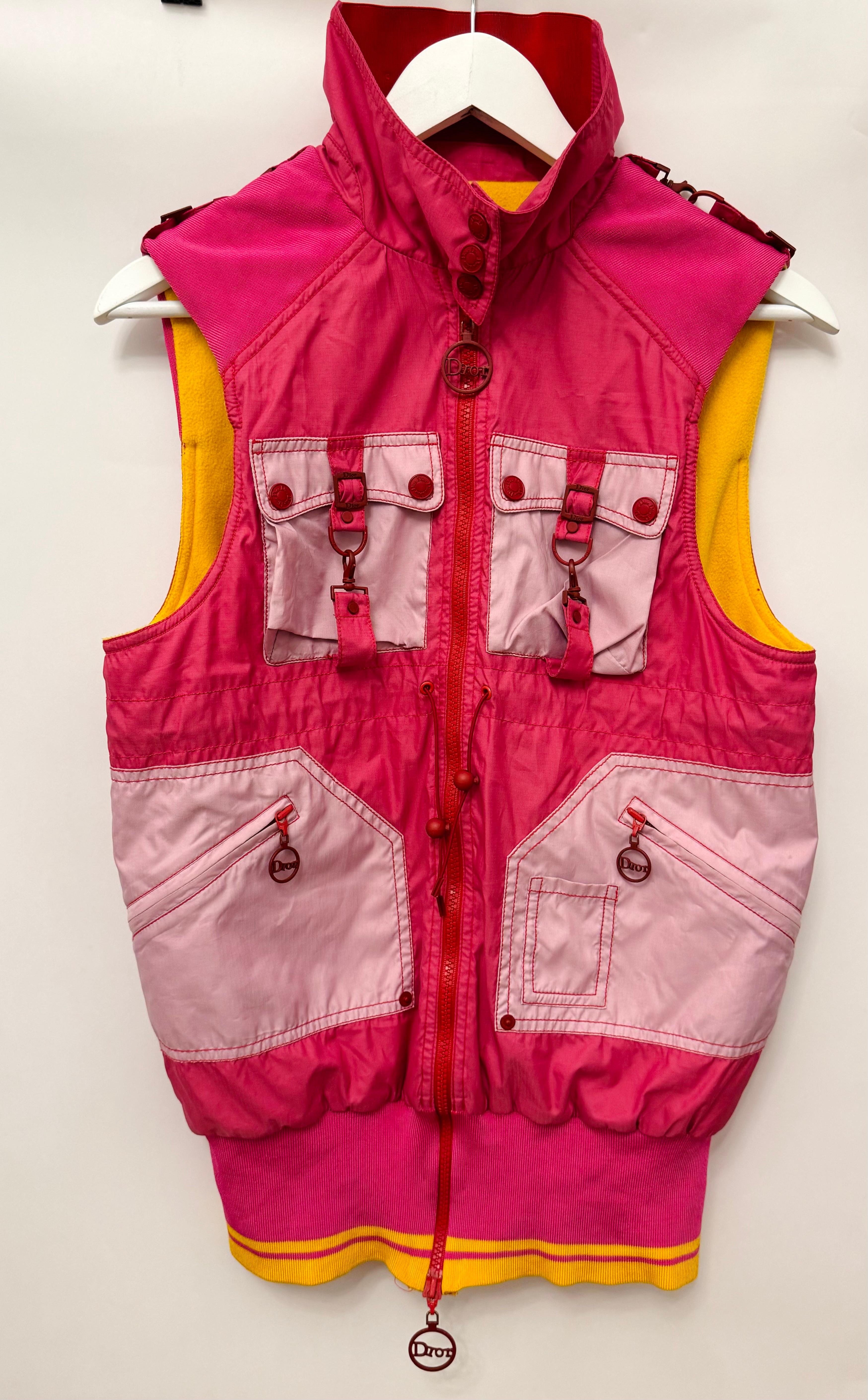Dior by John Galliano F/W 2004 gilet rose, rouge et jaune en vente 3