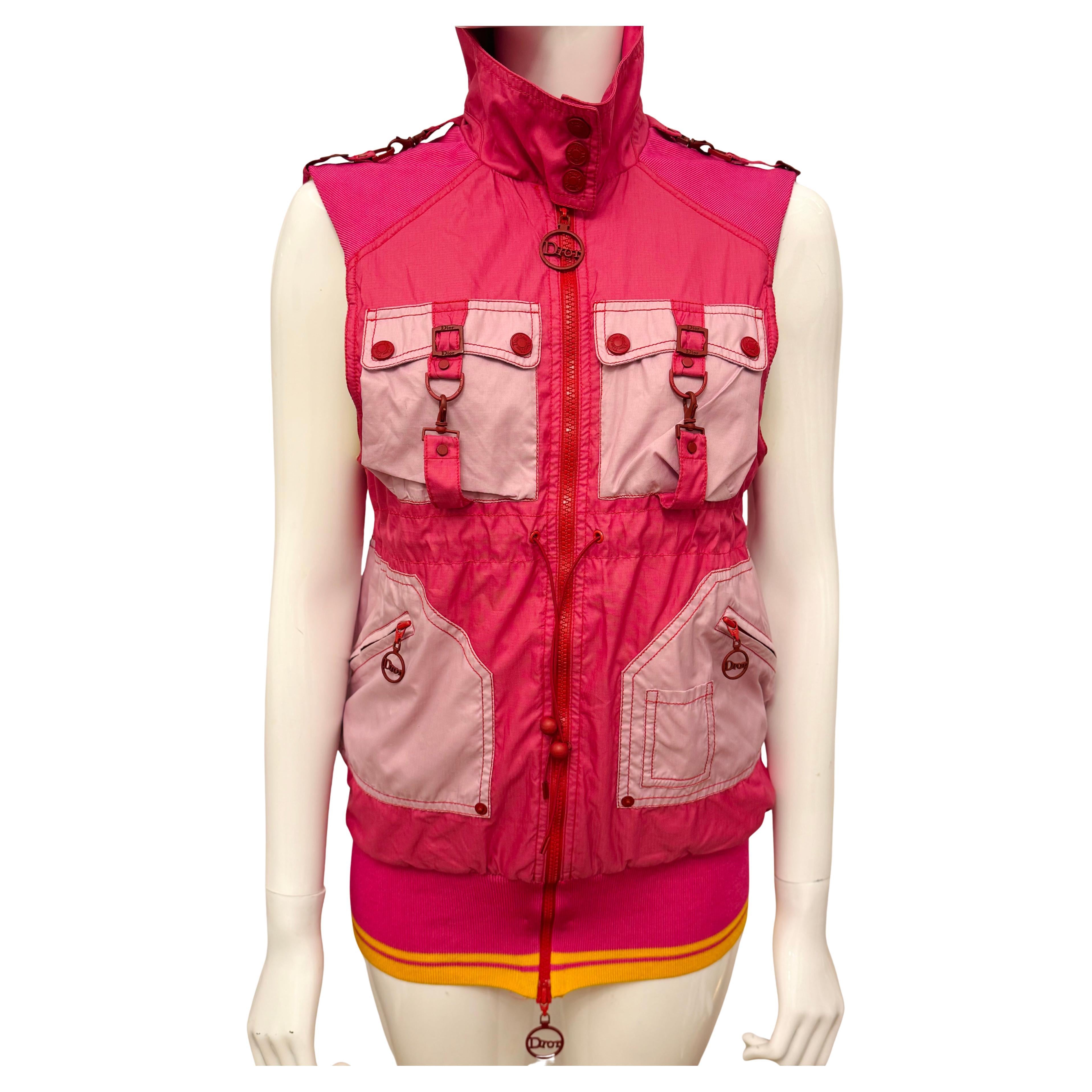 Dior by John Galliano F/W 2004 gilet rose, rouge et jaune