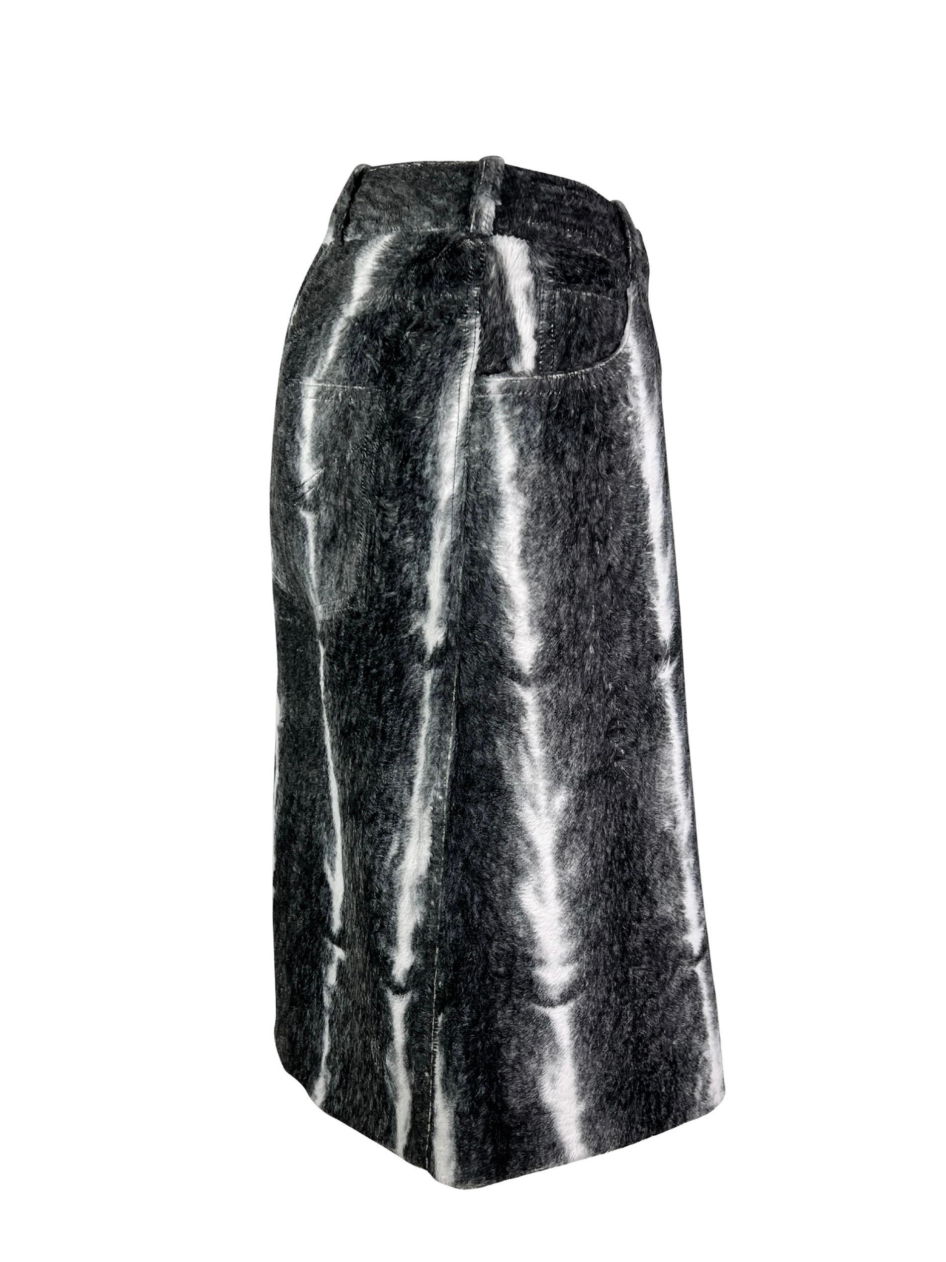 Dior by John Galliano Fall 2000 RTW Faux Fur Skirt In Excellent Condition In Prague, CZ