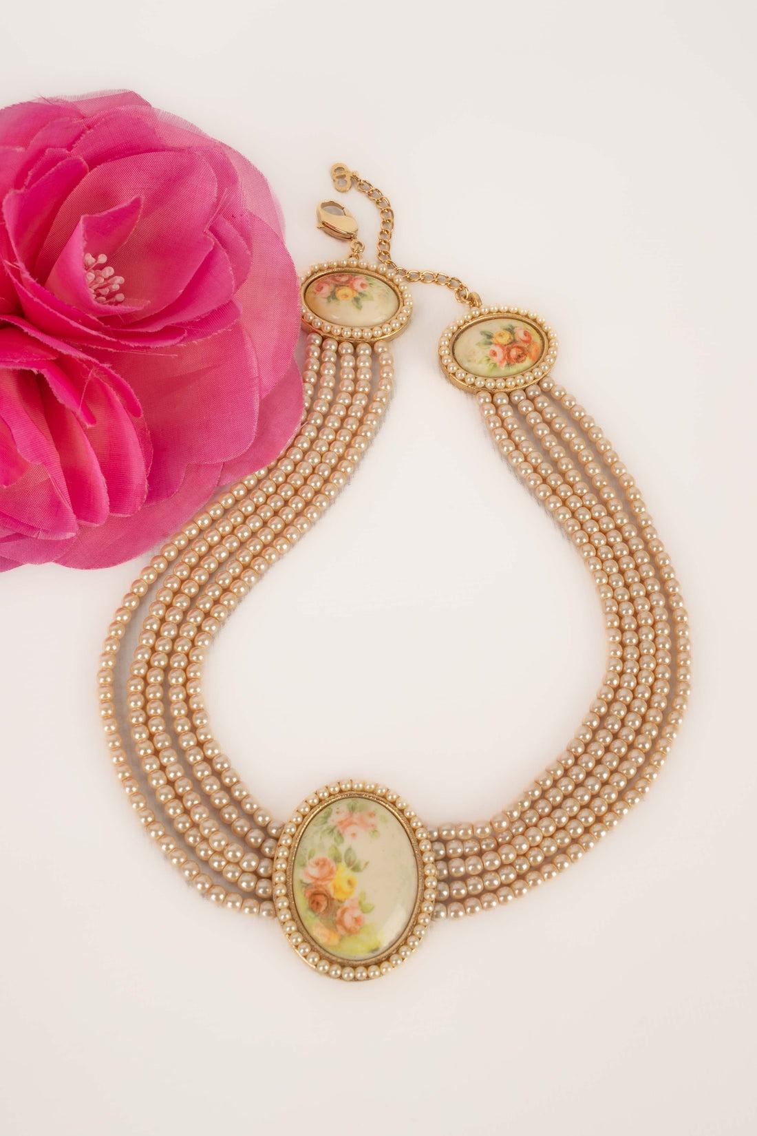Dior Cameo Short Costume Pearl Necklace, 2000s For Sale 2