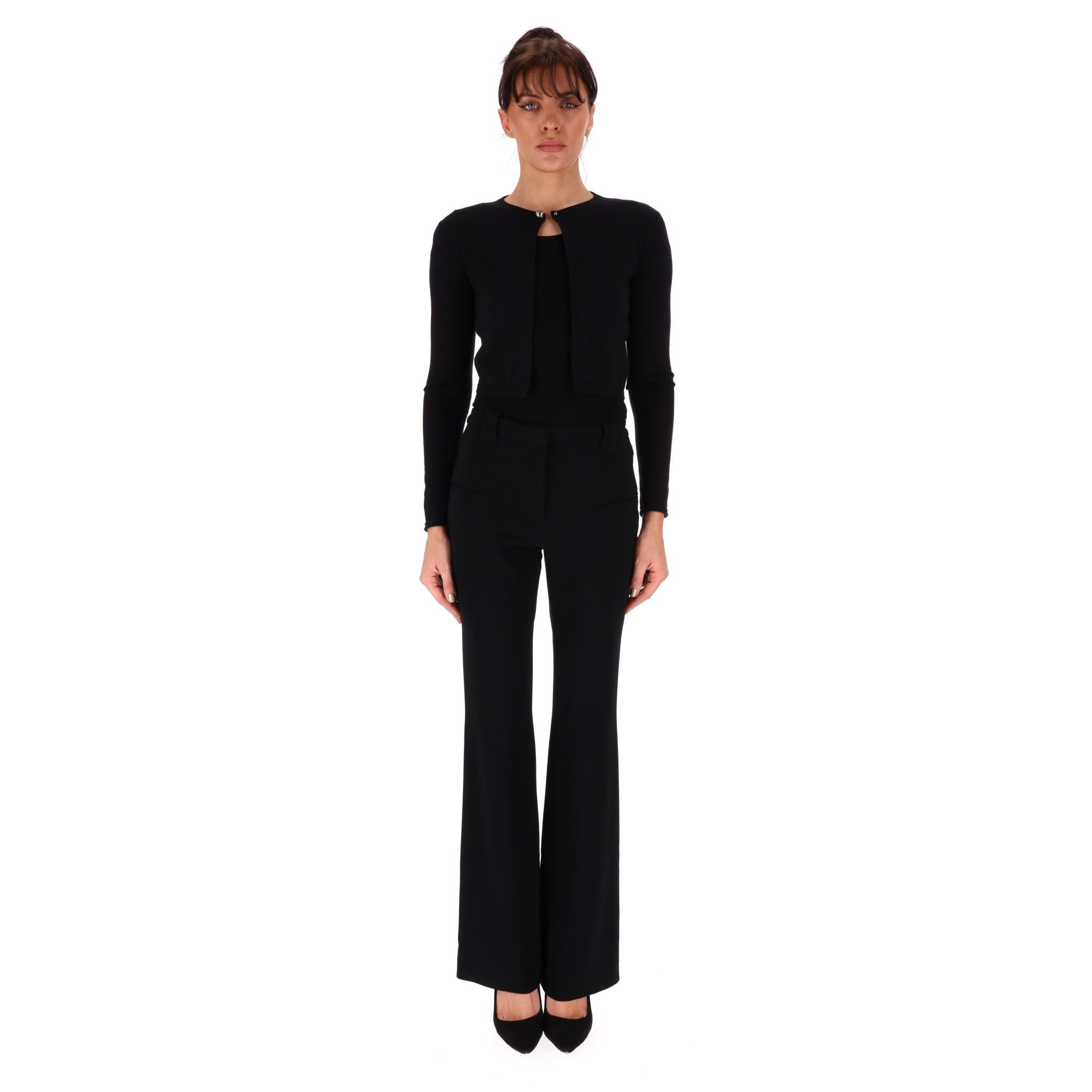 Dior Cashmere & Silk Fine Knit Cardigan

Black cropped finely knitted cardigan with an oversized silver bauble closure

Rrp approx £1,600

Size - 38FR

Condition - Very Good

Composition - 70% Cashmere, 30% Silk 