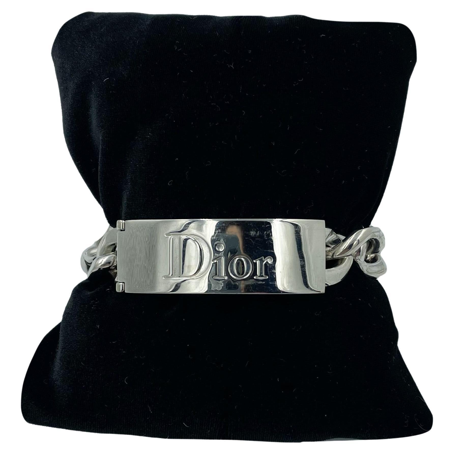 Dior Chain Gourmette Lipgloss Bracelet, 2000s For Sale at 1stDibs | dior  lipgloss bracelet, dior bracelet lip gloss, dior gourmette bracelet