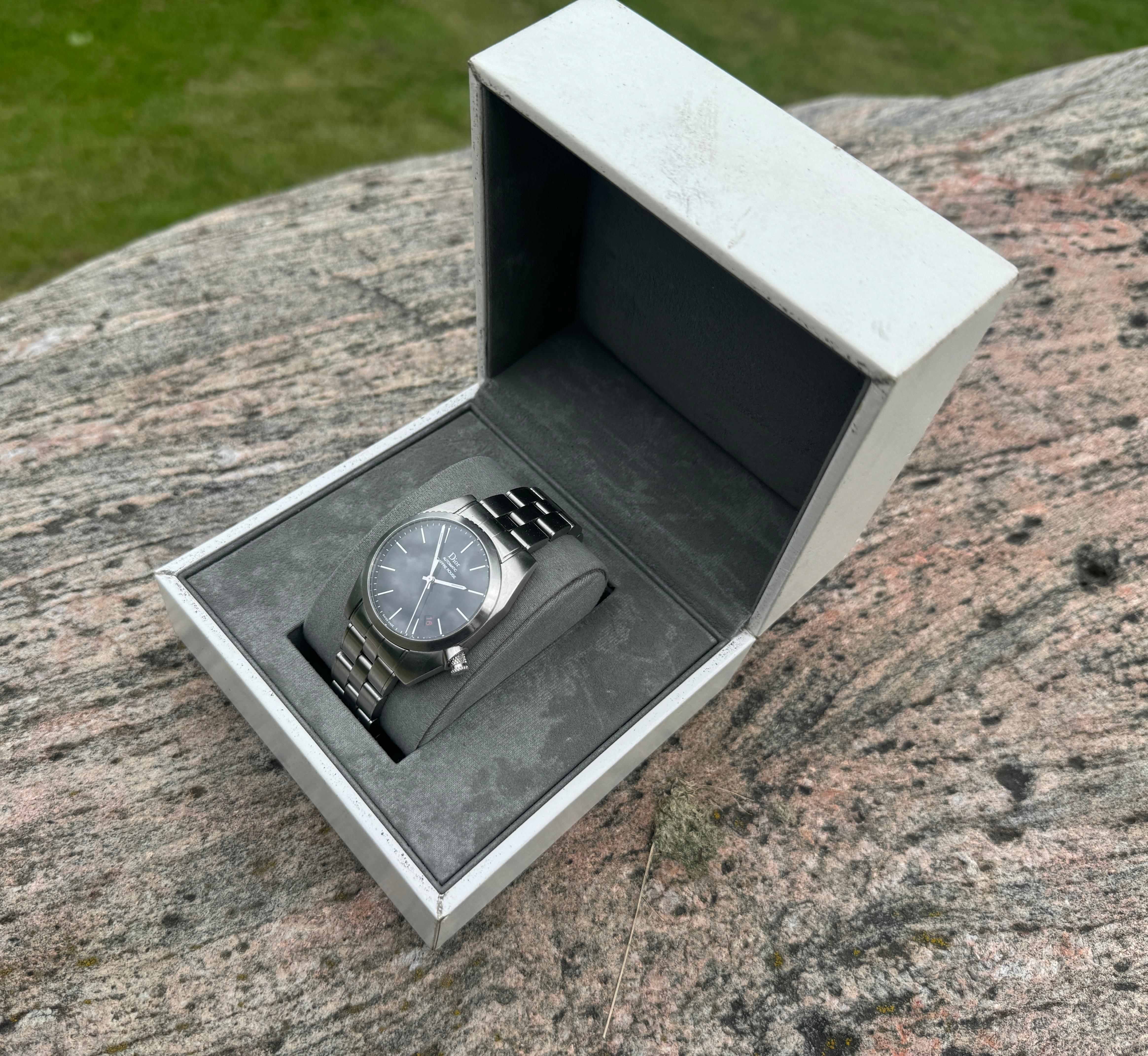 Dior Chiffre Rouge CD084510 Automatic Black Dial Mens Excellent Watch Boxed 6