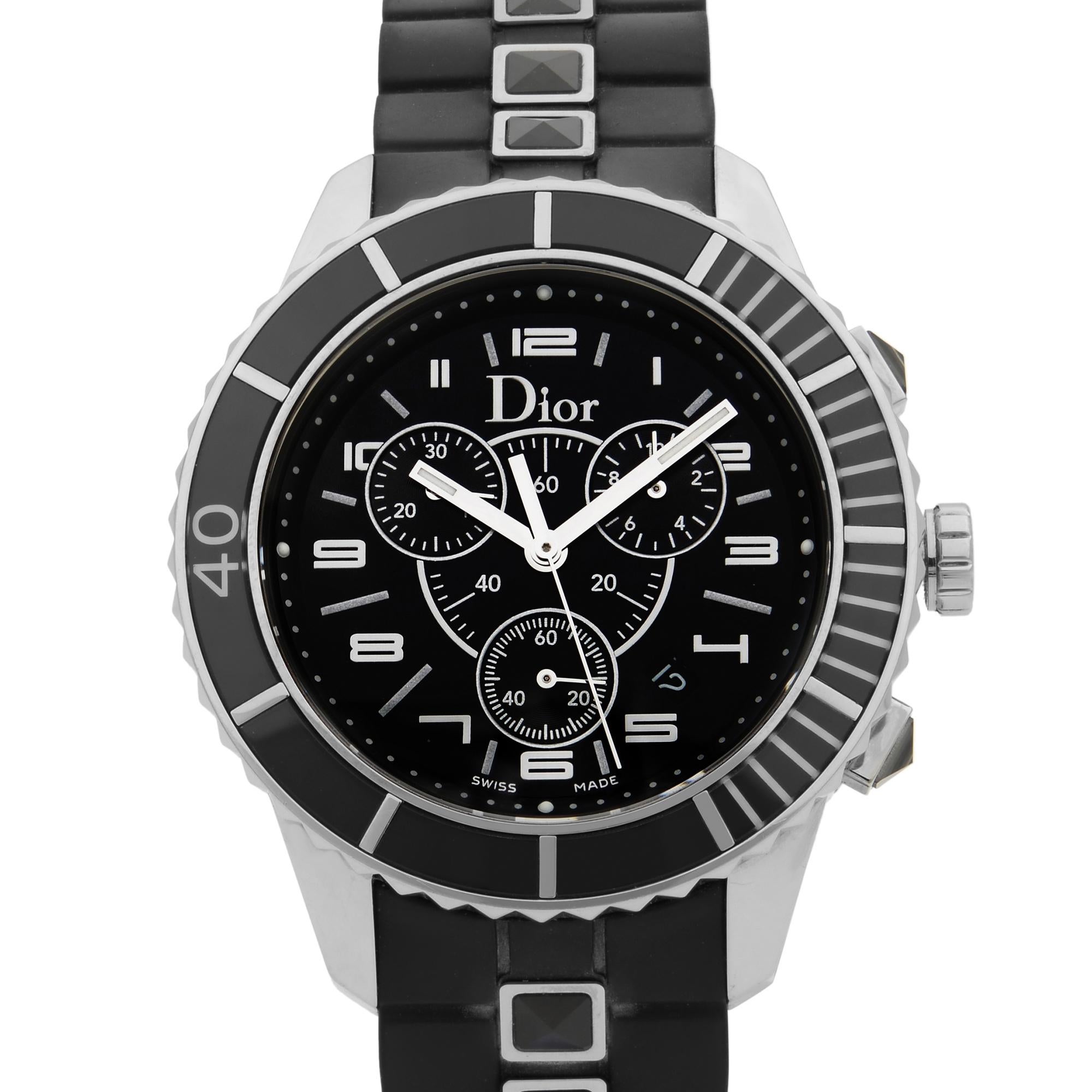 This pre-owned Christian Dior Christal  CD114317R001 is a beautiful Unisex timepiece that is powered by quartz (battery) movement which is cased in a stainless steel case. It has a round shape face, chronograph, chronograph hand, date indicator,
