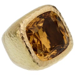 Dior Citrin-Cocktailring aus gehämmertem Gold