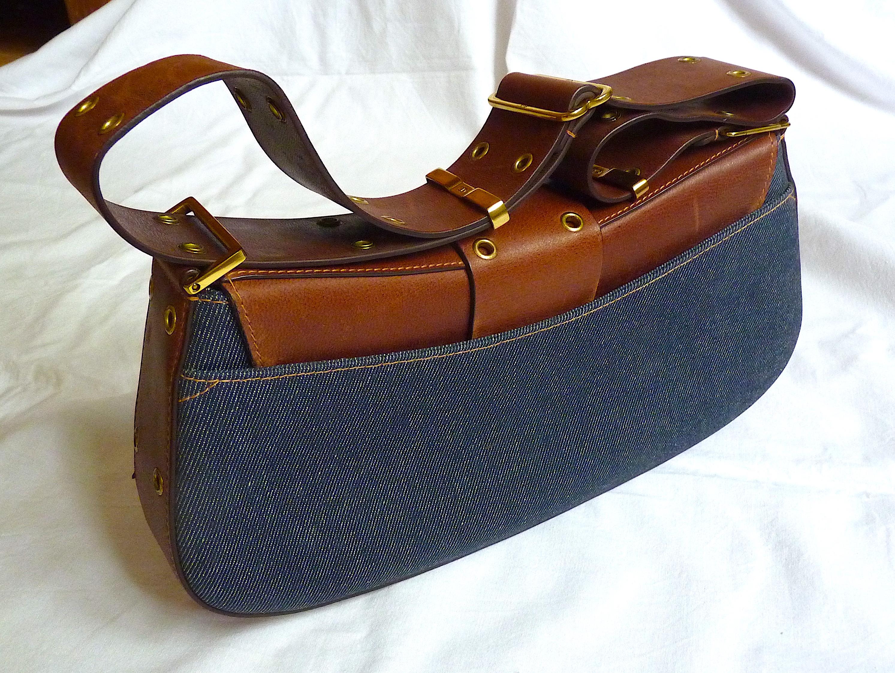 Sac Columbus vintage Christian Dior en cuir bleu de 2002 4