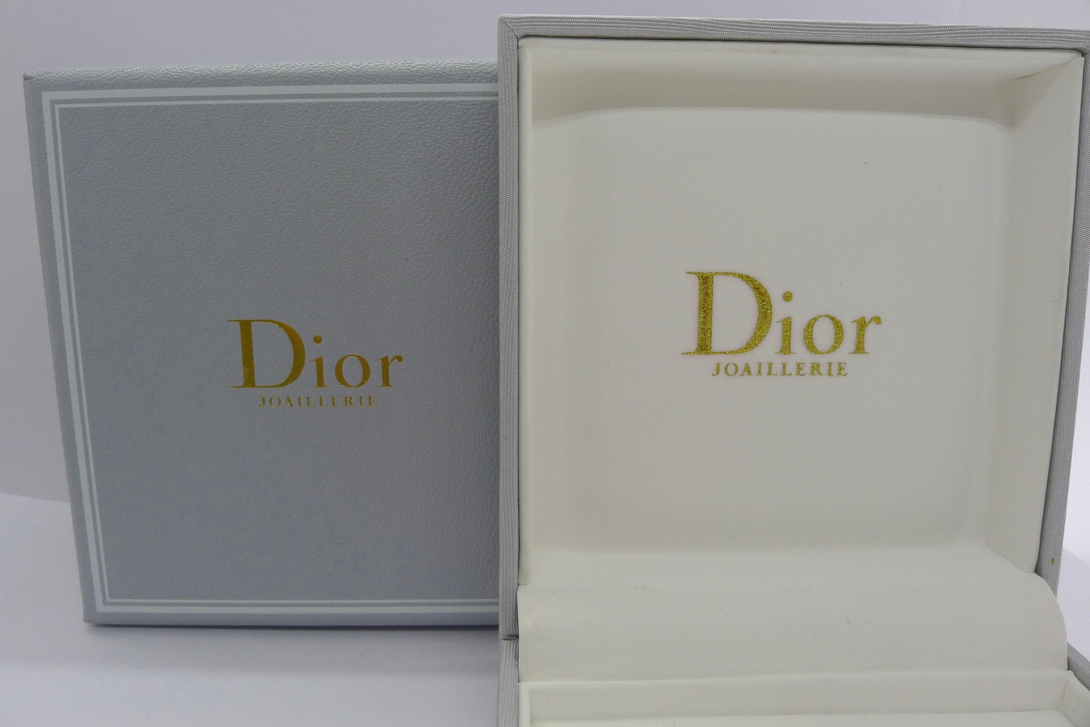 Orecchini Dior Coquines in oro bianco In condizioni ottime in vendita a PARIS, FR