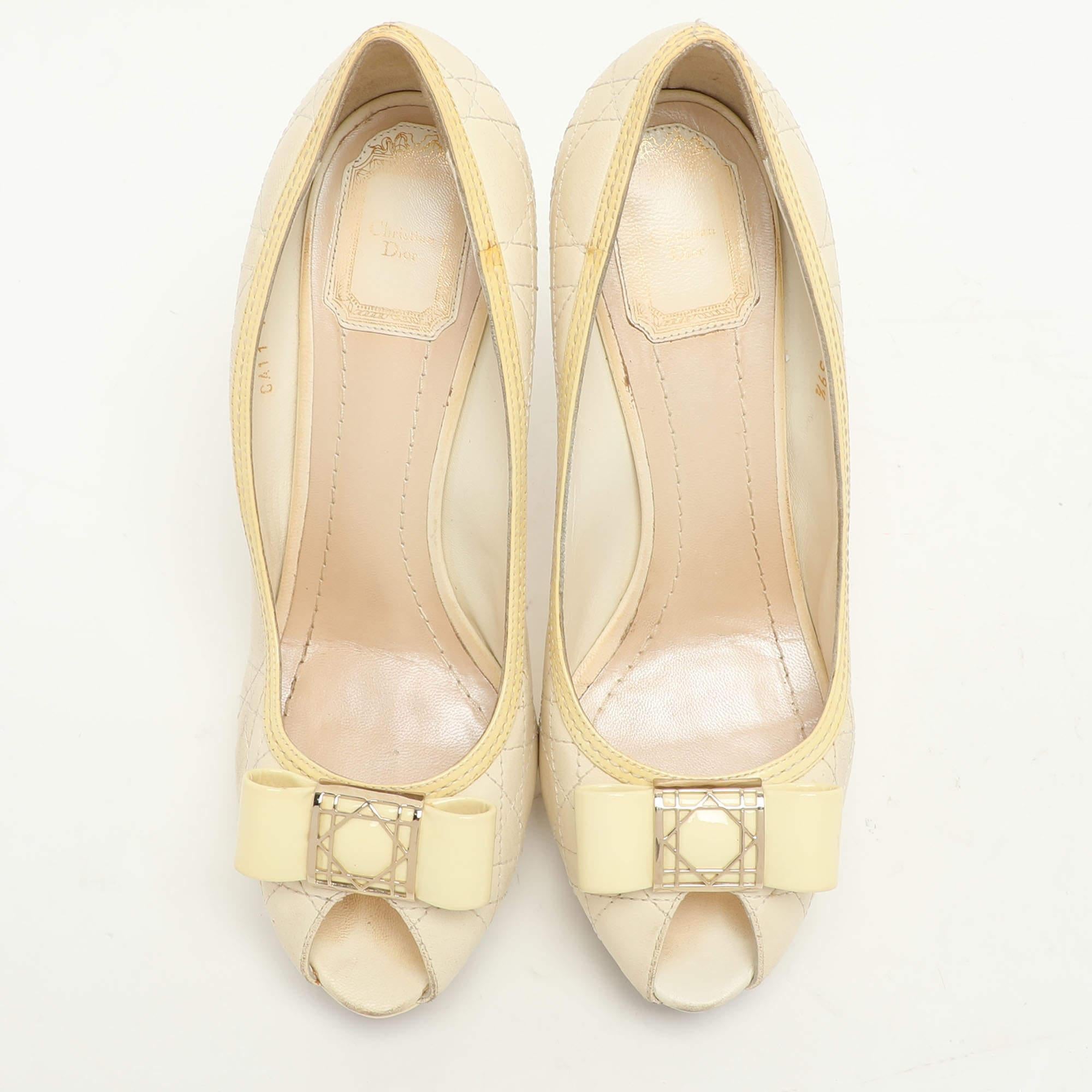 Beige Dior Cream Cannage Patent and Leather Bow Peep Toe Pumps Size 39.5 For Sale