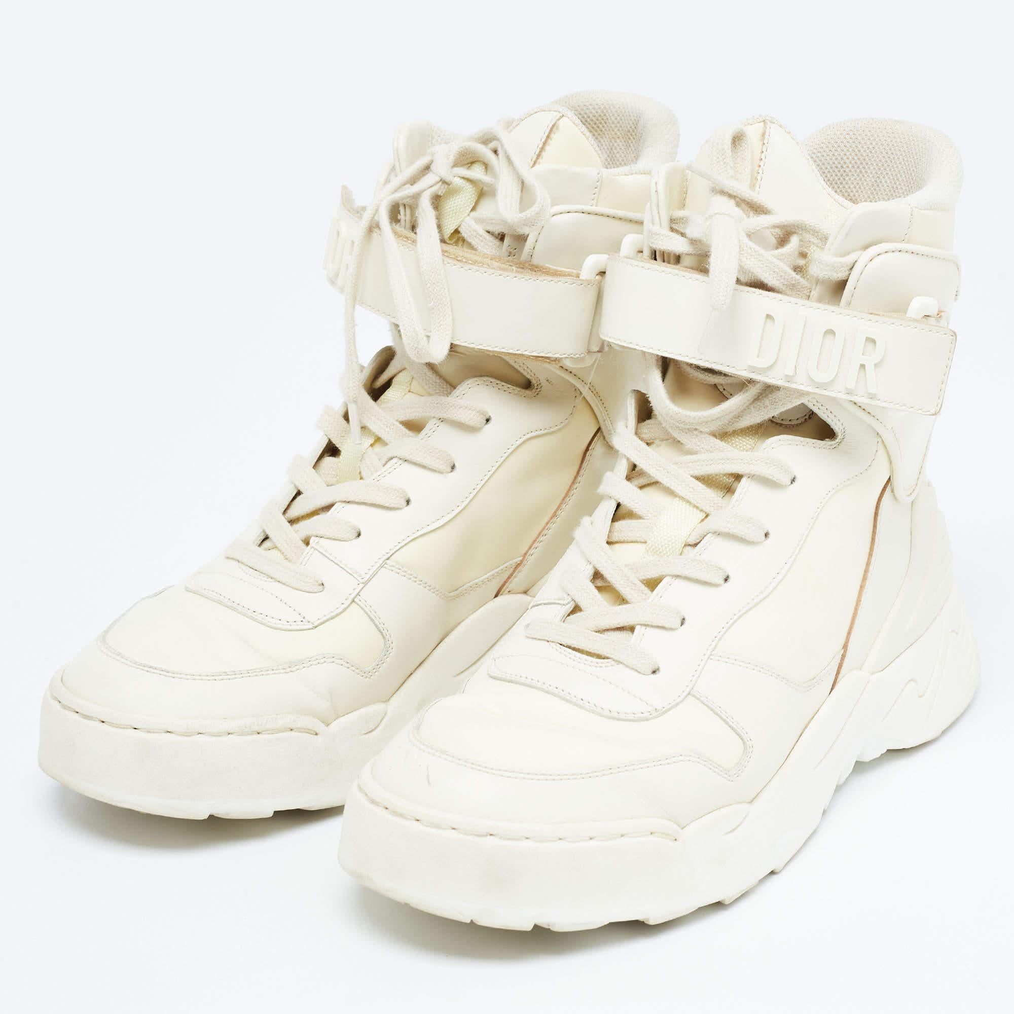 Dior Cream Leather Jumper High Top Sneakers Size 36 In Good Condition For Sale In Dubai, Al Qouz 2
