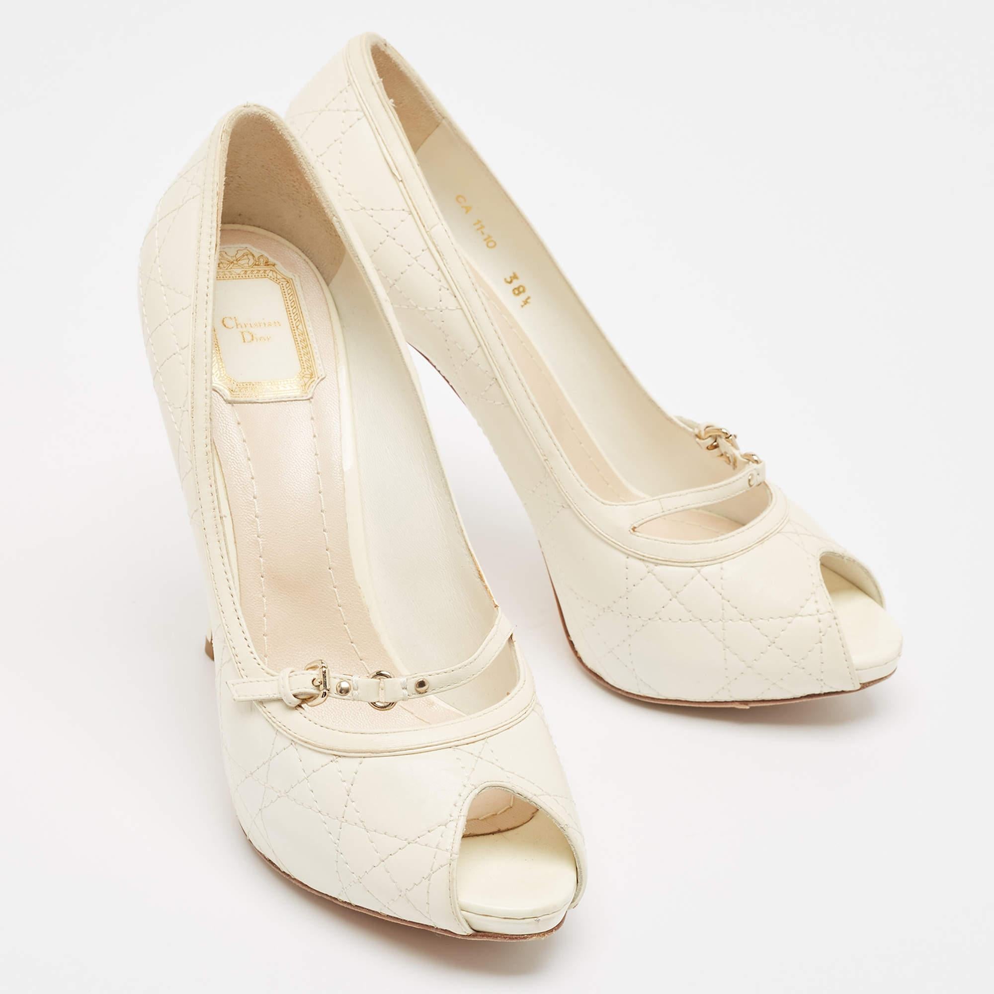 Dior Cream Leather Peep Toe Pumps Size 38.5 In Good Condition For Sale In Dubai, Al Qouz 2