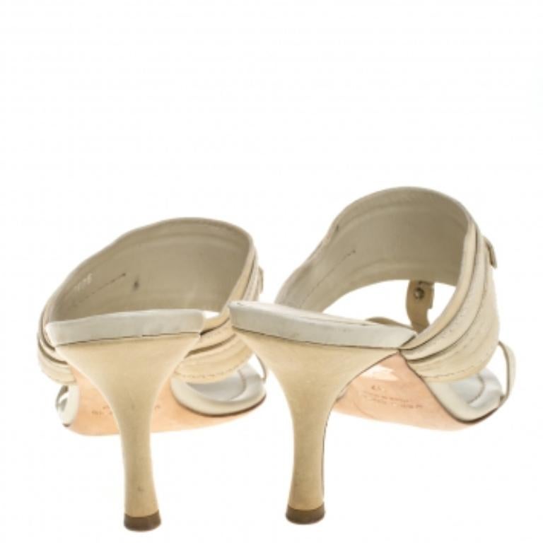 Dior Cream Leather Slide Sandals Size 37 In Fair Condition For Sale In Dubai, Al Qouz 2