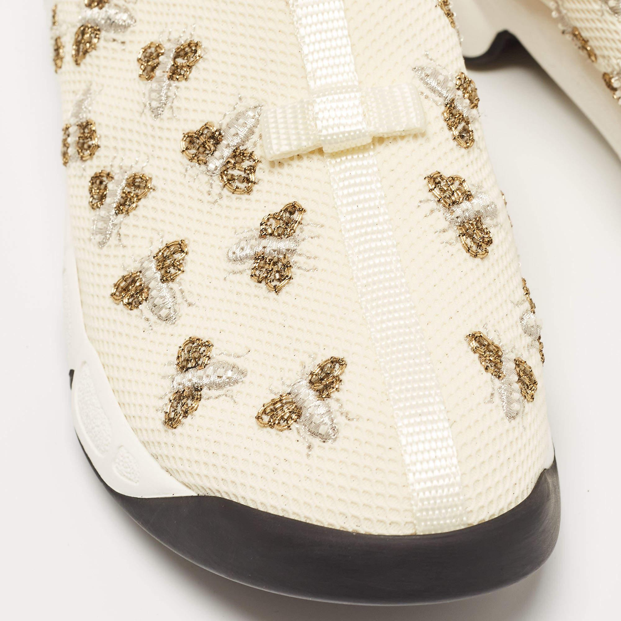 Dior Cream Mesh Fusion Bee Embraided Low Top Sneakers Size 39.5 In Excellent Condition In Dubai, Al Qouz 2