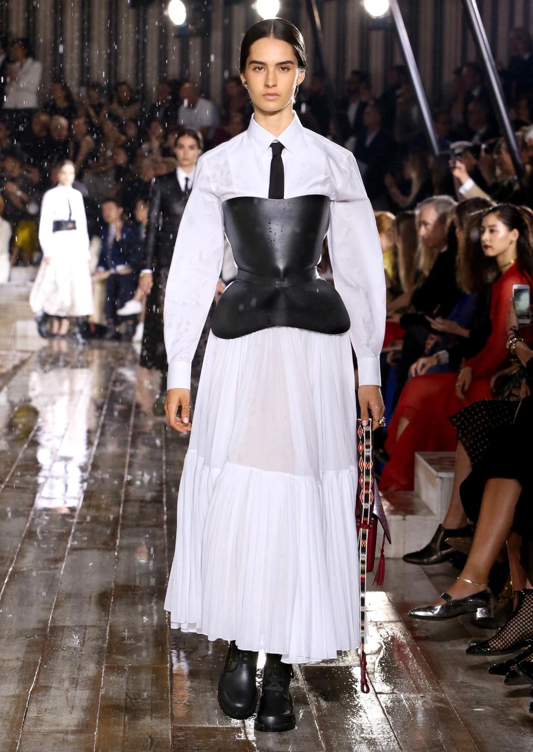 Dior Cruise 2019 Black Calfskin Leather Buckle Bustier Corset Top 13