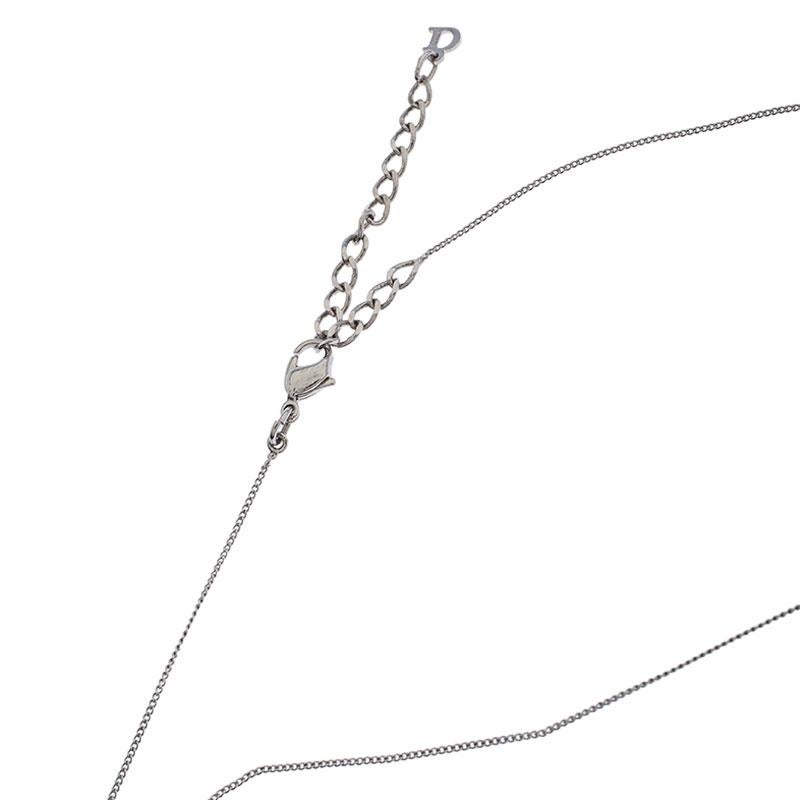 Dior Crystal Agate Silver Tone Long Pendant Necklace In Good Condition In Dubai, Al Qouz 2