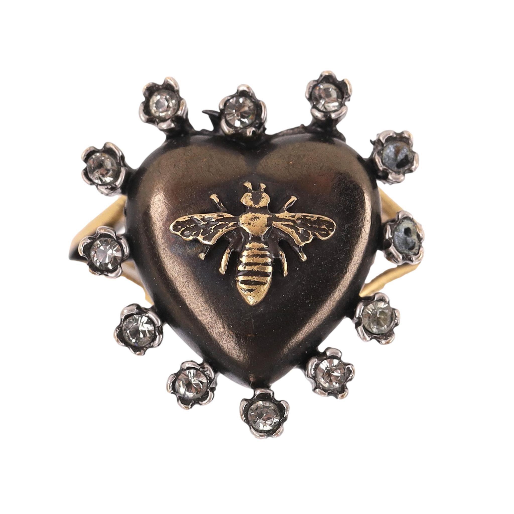 Dior Crystal Heart-Shaped Bee Ring In Good Condition For Sale In London, GB