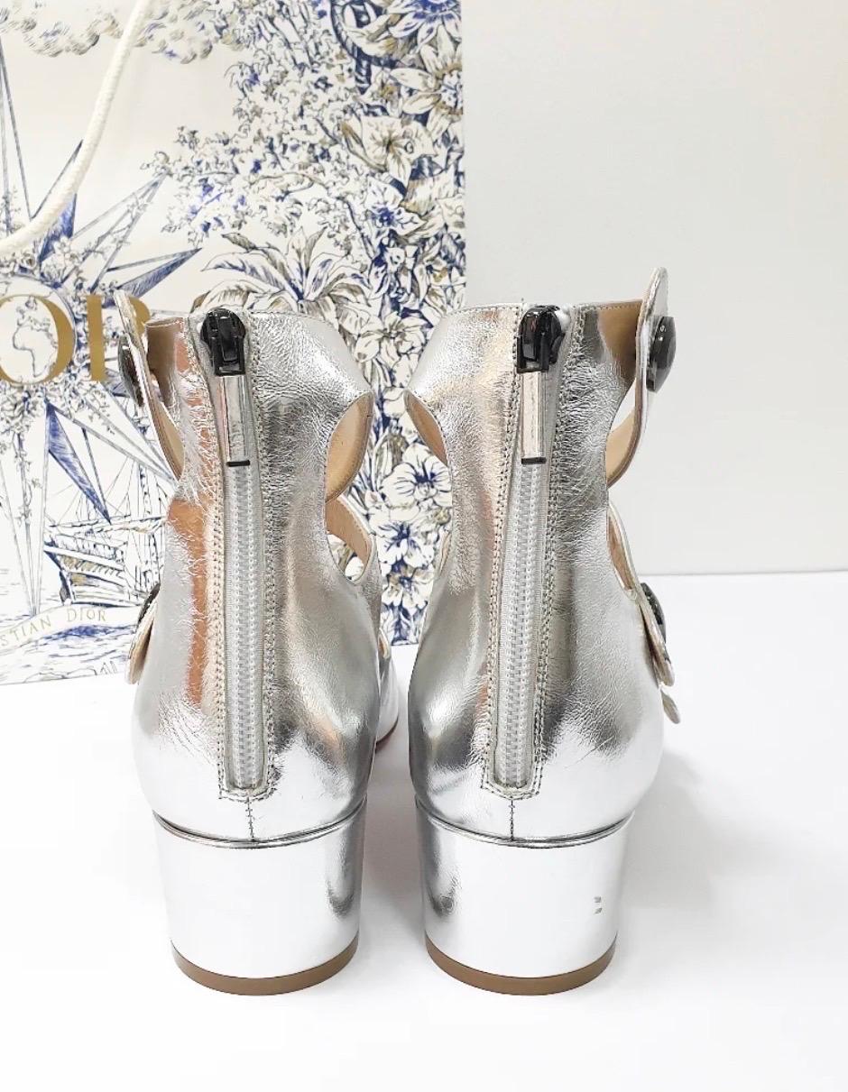 Escarpins en cuir laminé D-Doll de Dior - Taille 40 en vente 5