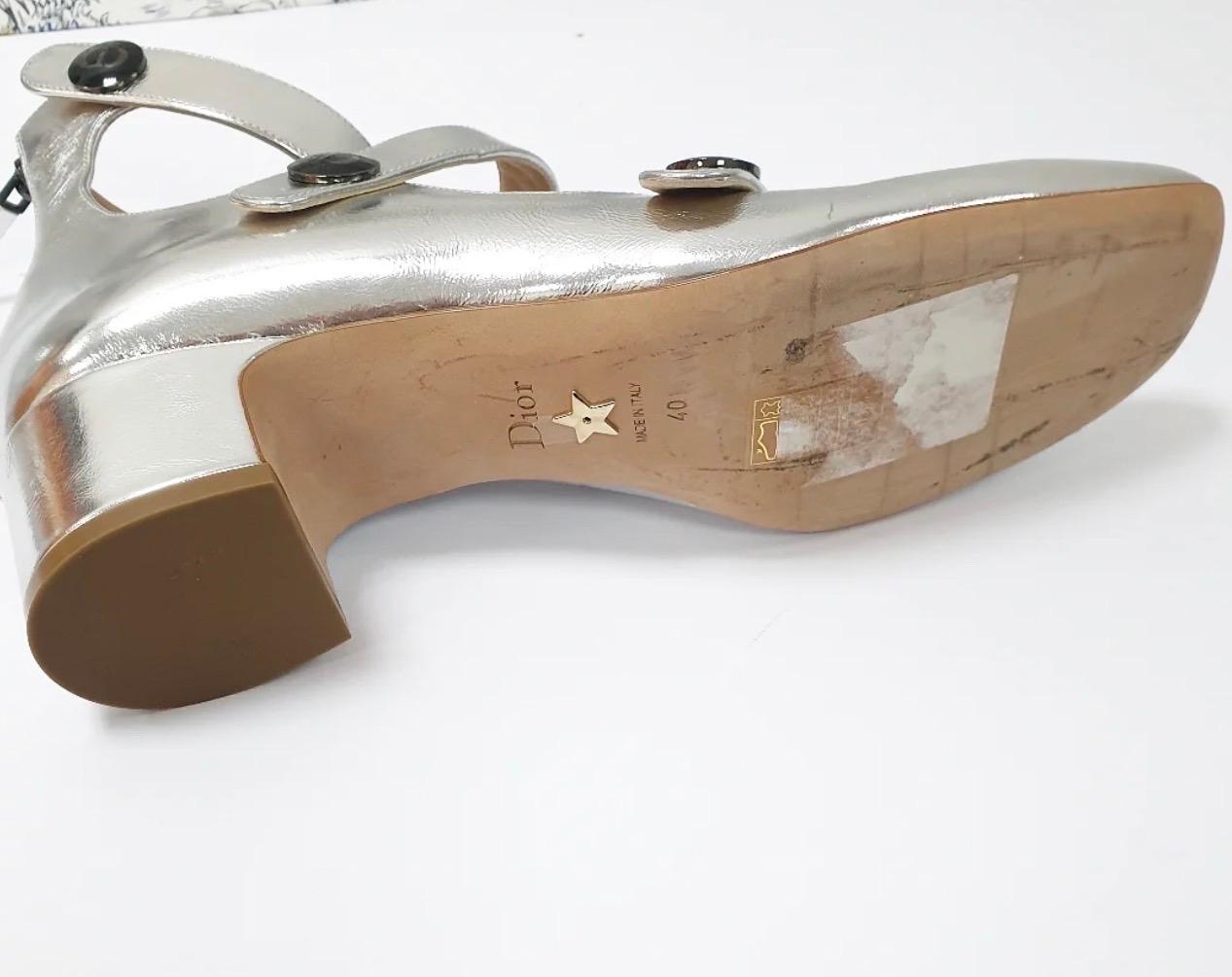 Escarpins en cuir laminé D-Doll de Dior - Taille 40 en vente 6