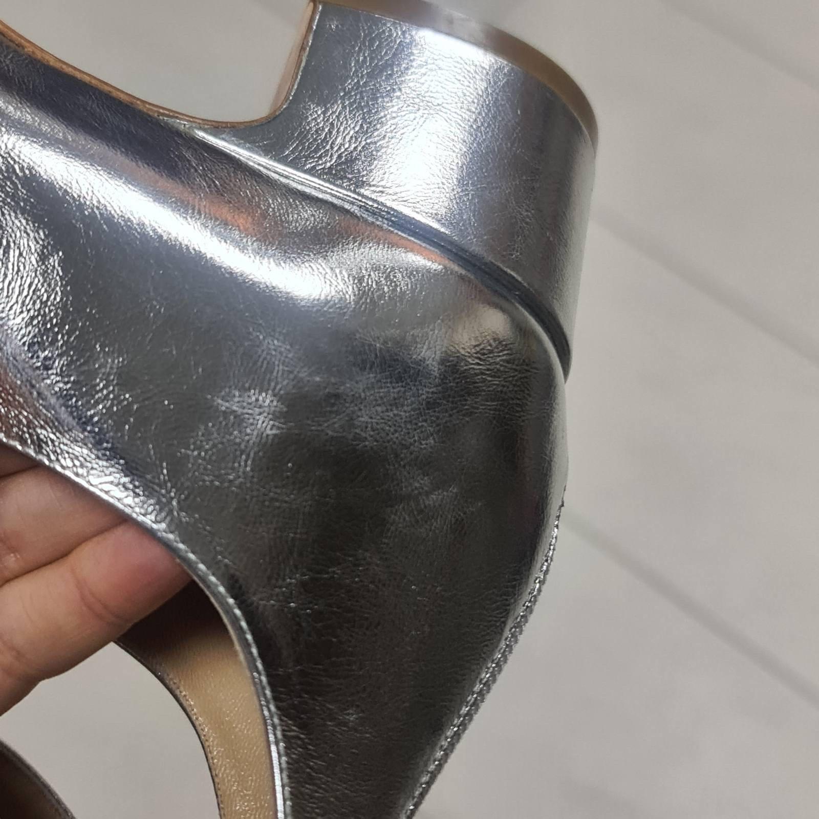 Escarpins en cuir laminé D-Doll de Dior - Taille 40 en vente 2