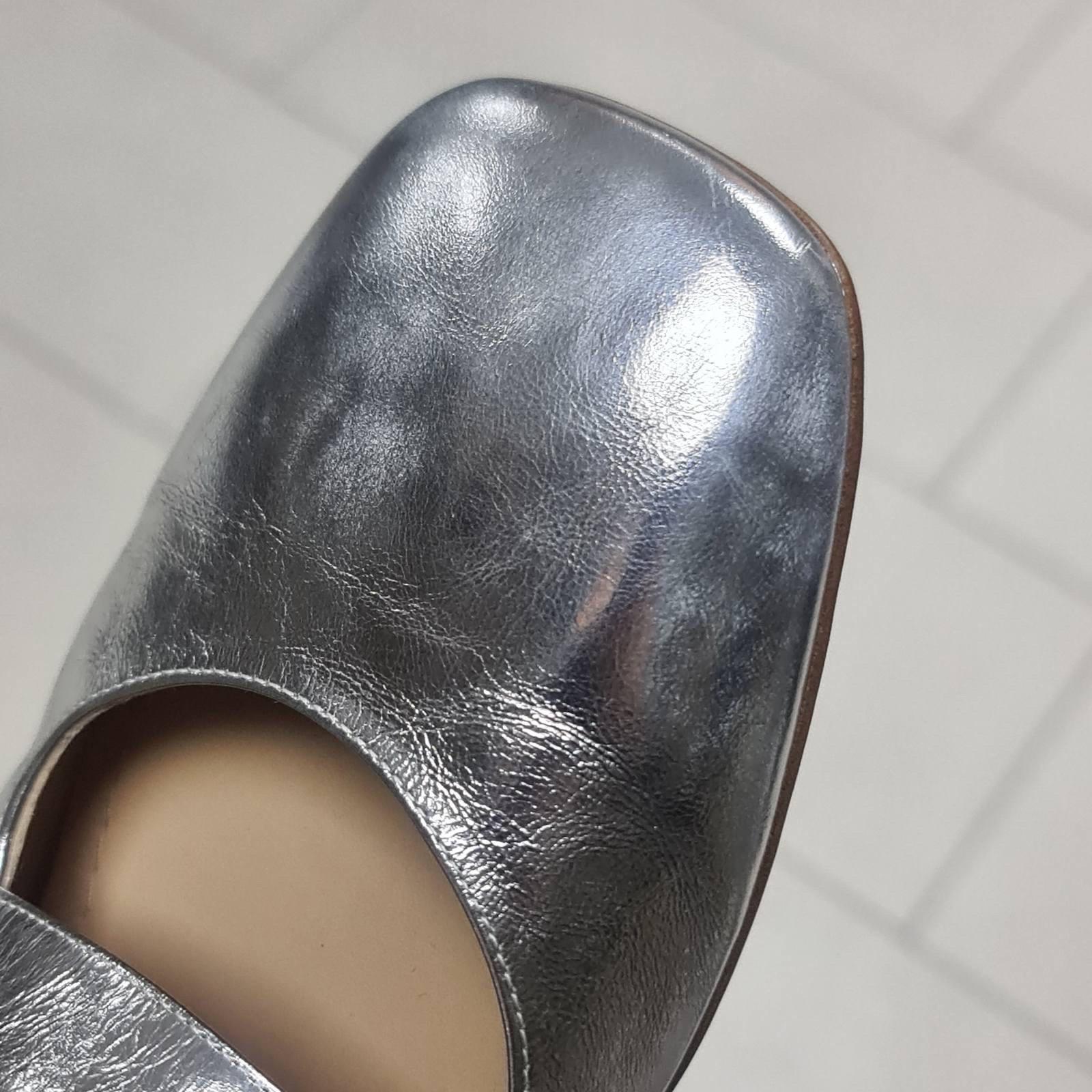 Escarpins en cuir laminé D-Doll de Dior - Taille 40 en vente 4