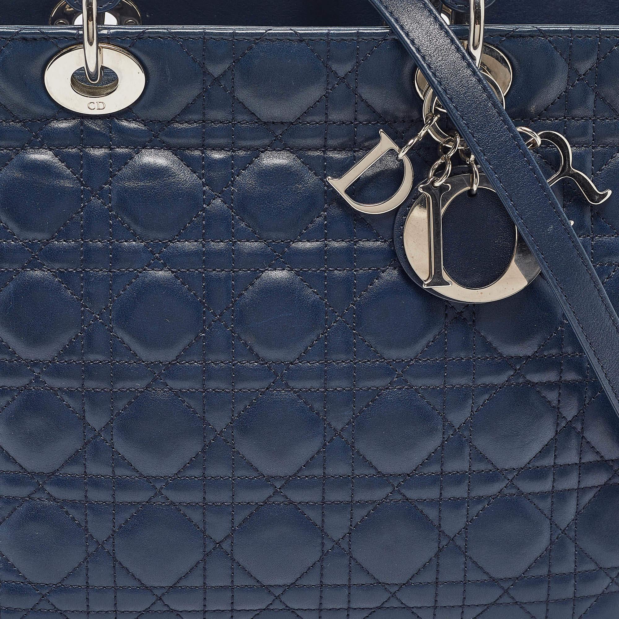 Dior Azul Oscuro Cannage Piel Grande Lady Dior Tote en venta 1